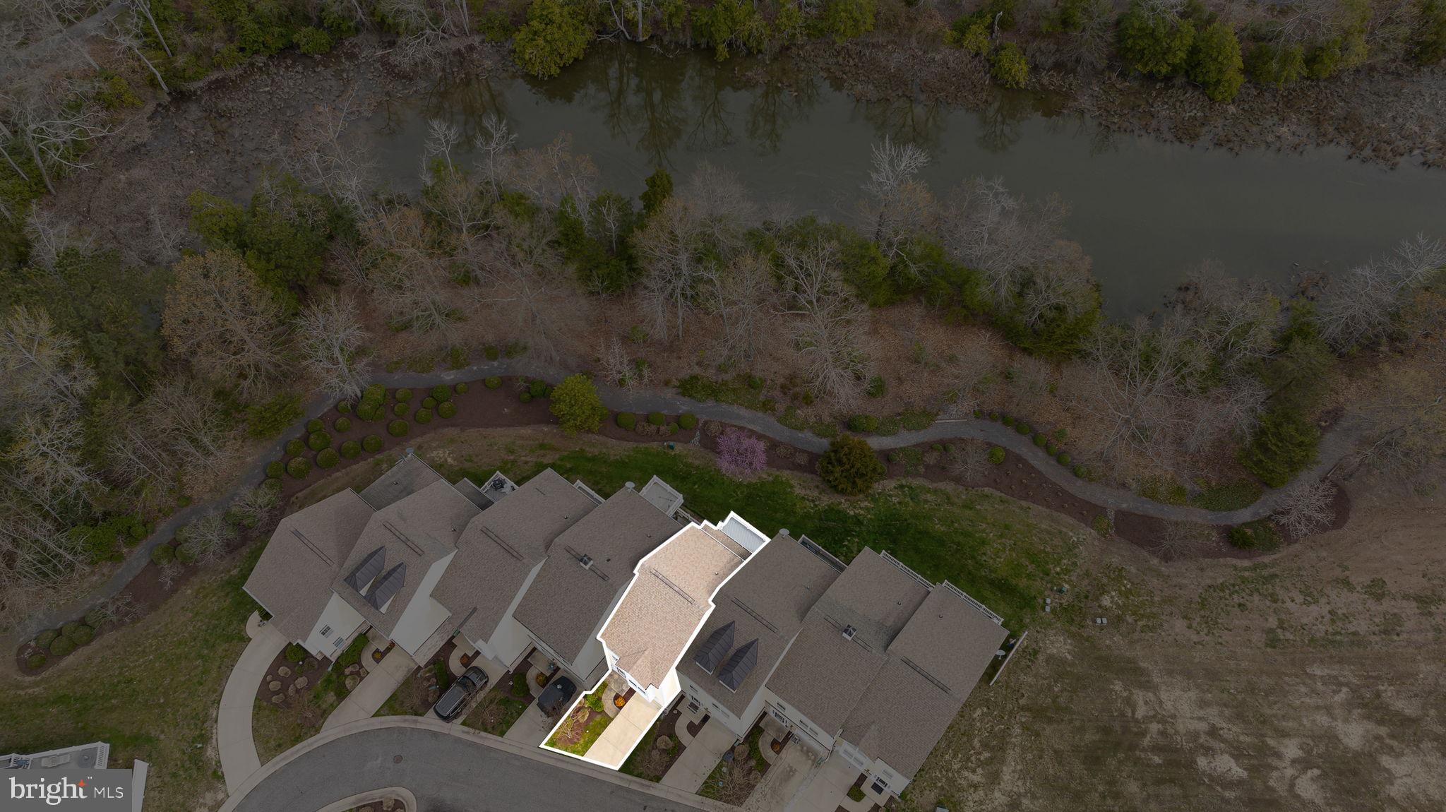 MONROE POINT TOWNHOUSES - Residential