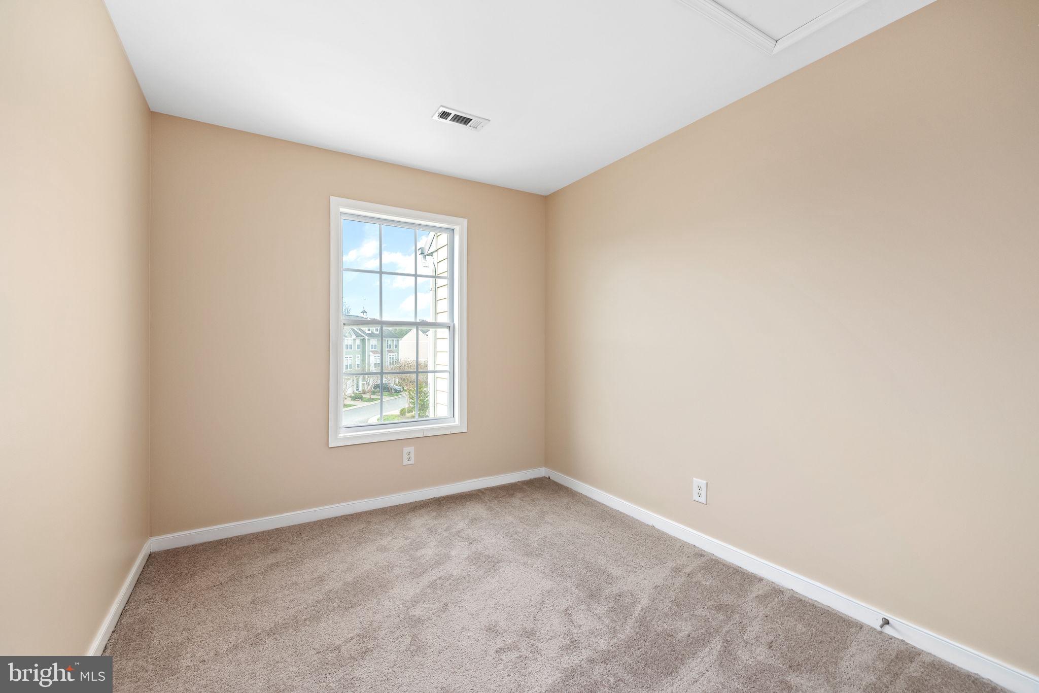 MONROE POINT TOWNHOUSES - Residential