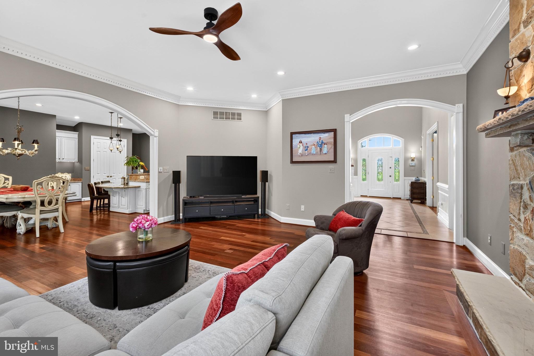 504 POND VIEW LANE
