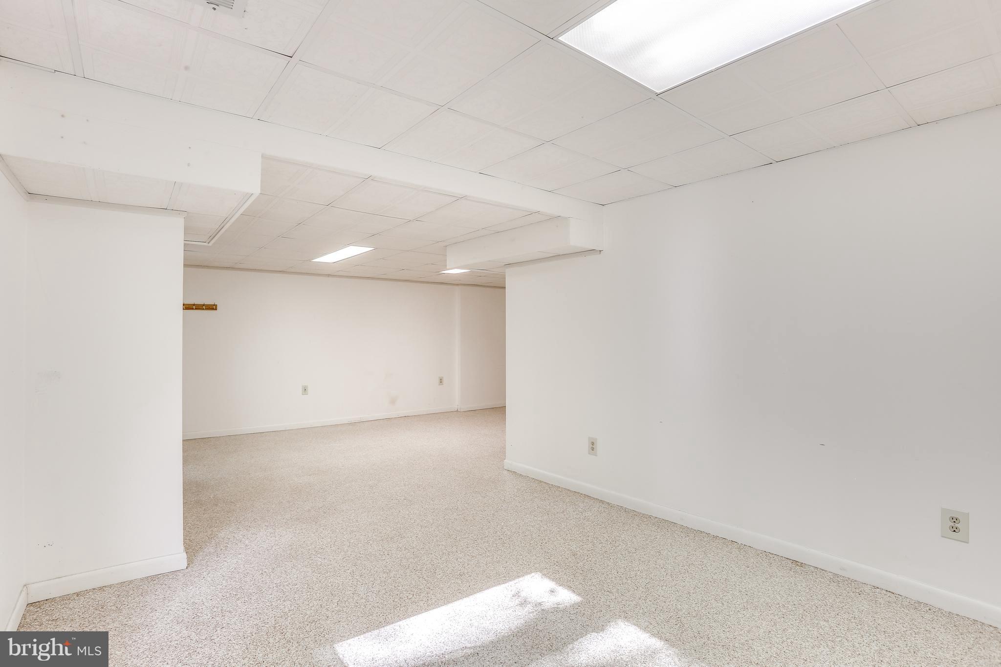 HOBBITS GLEN - Residential