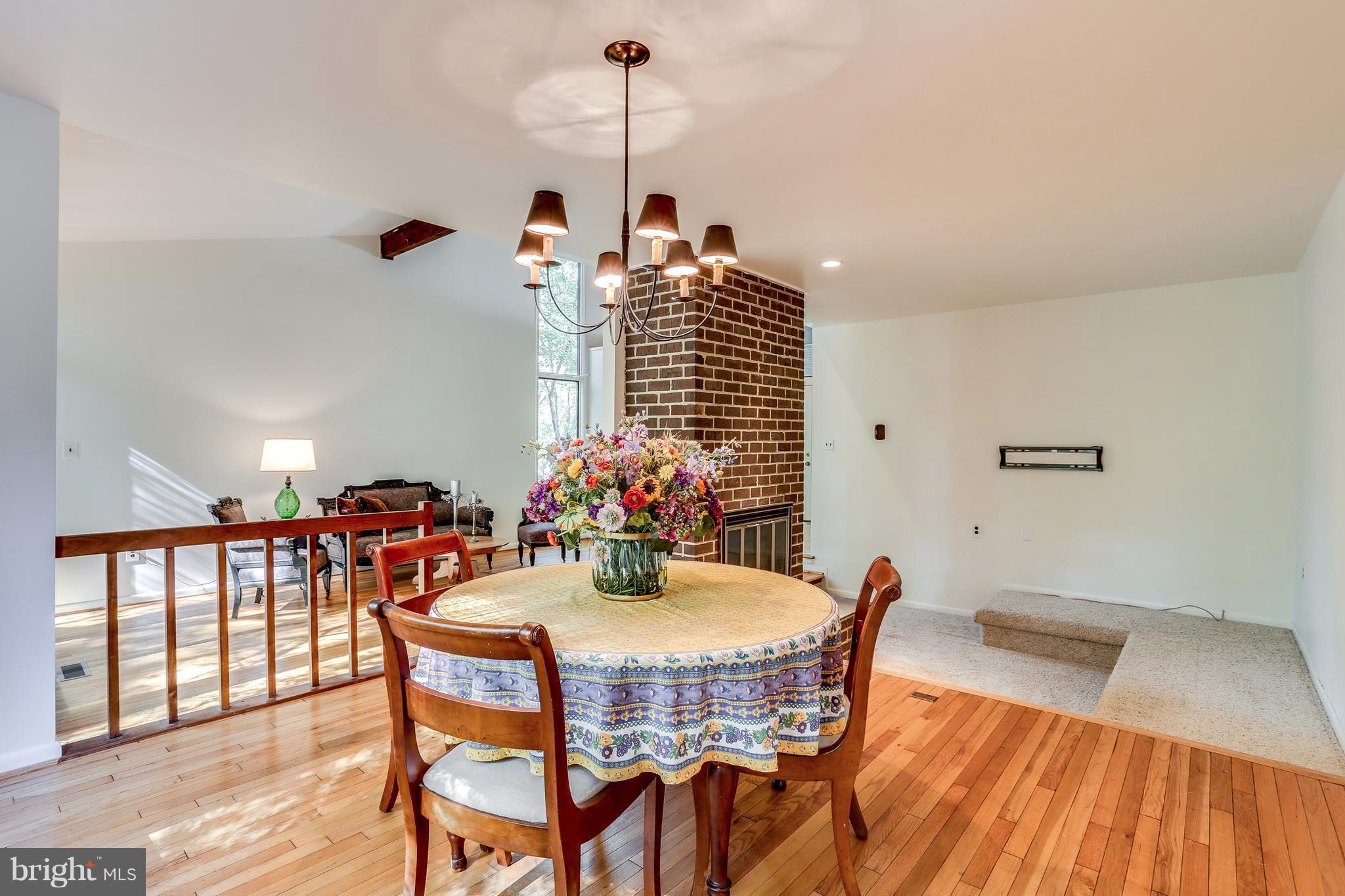 HOBBITS GLEN - Residential