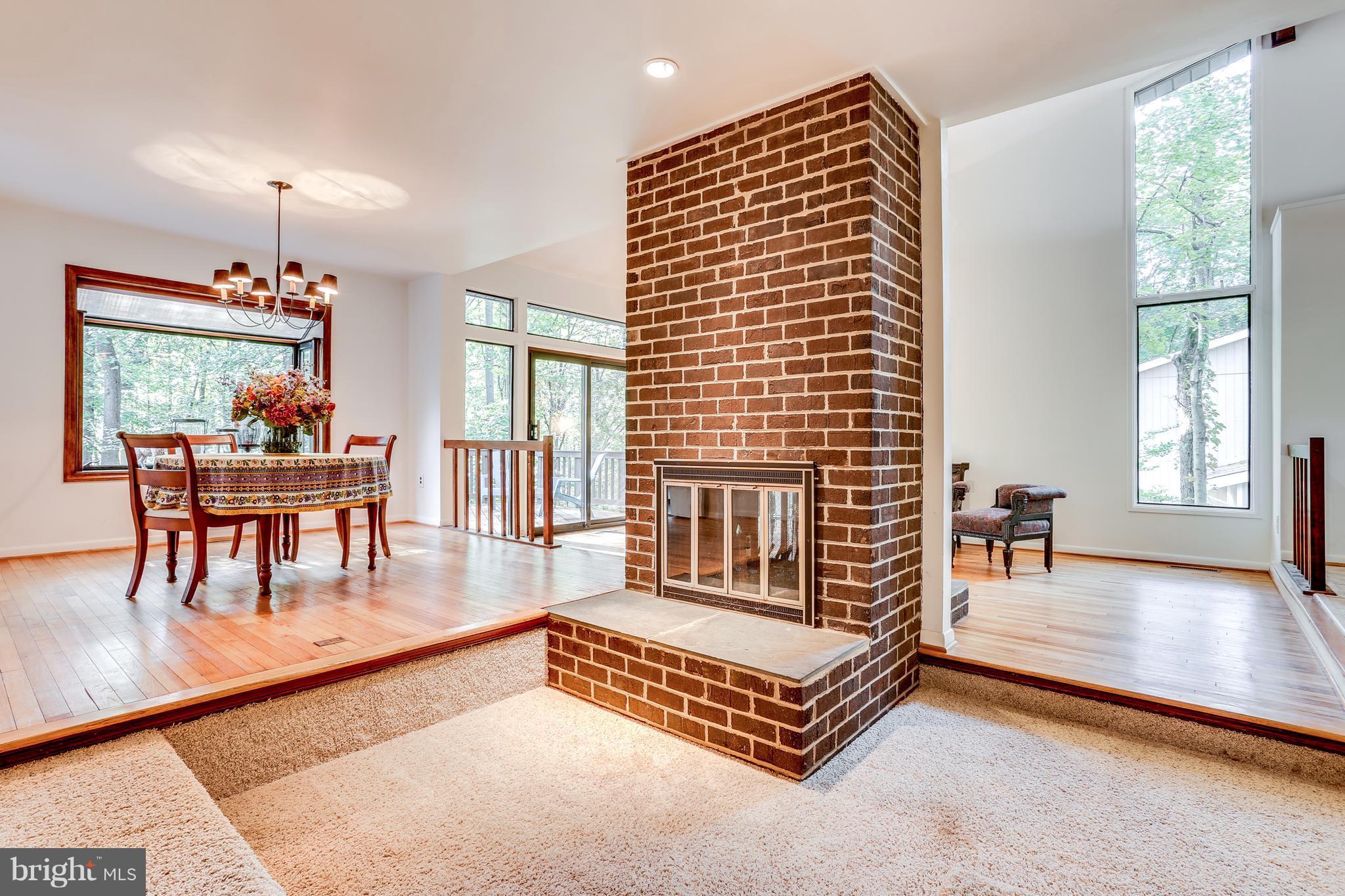 HOBBITS GLEN - Residential