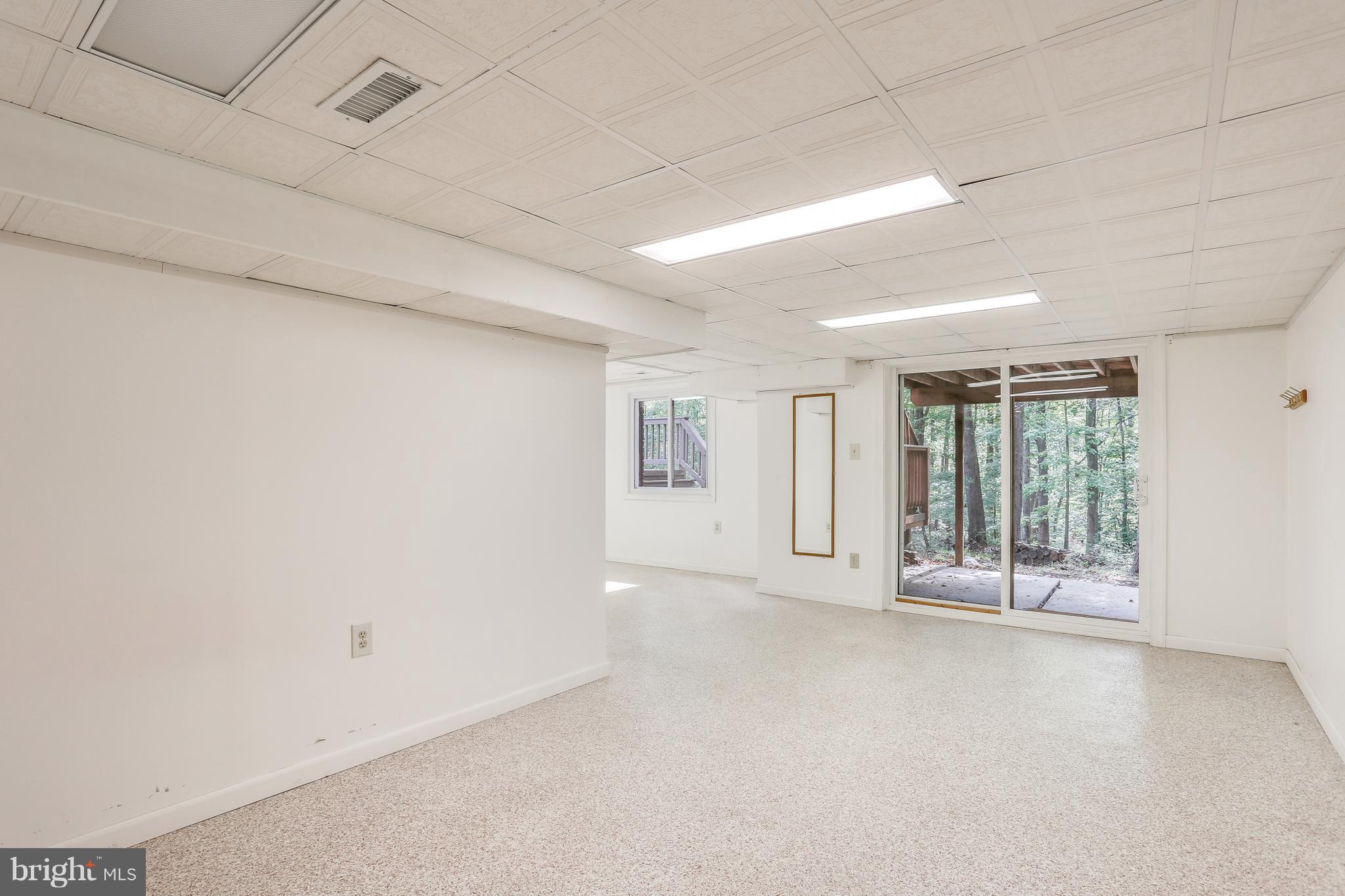 HOBBITS GLEN - Residential