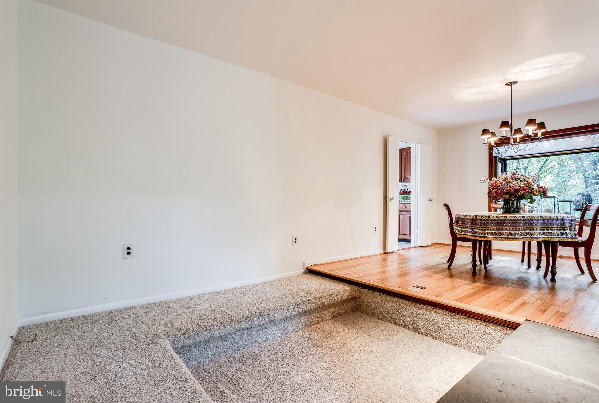 HOBBITS GLEN - Residential