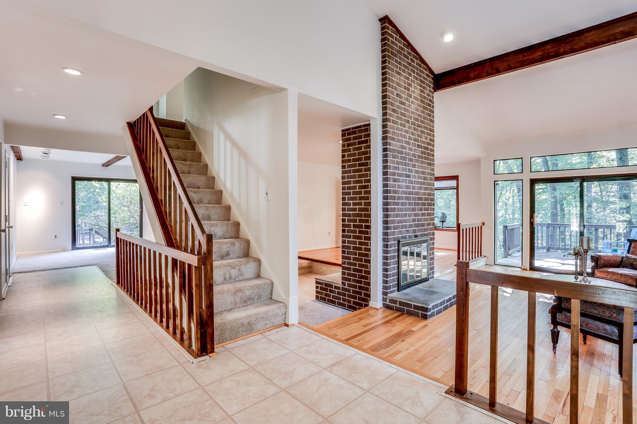 HOBBITS GLEN - Residential