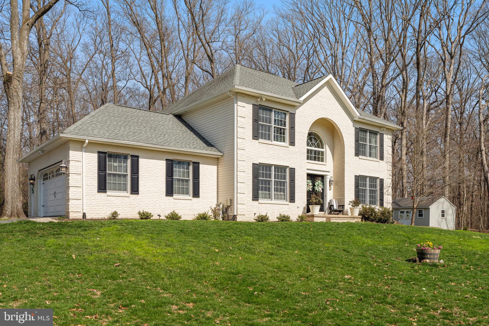 FIELDS OF FOUR CORNERS - Residential