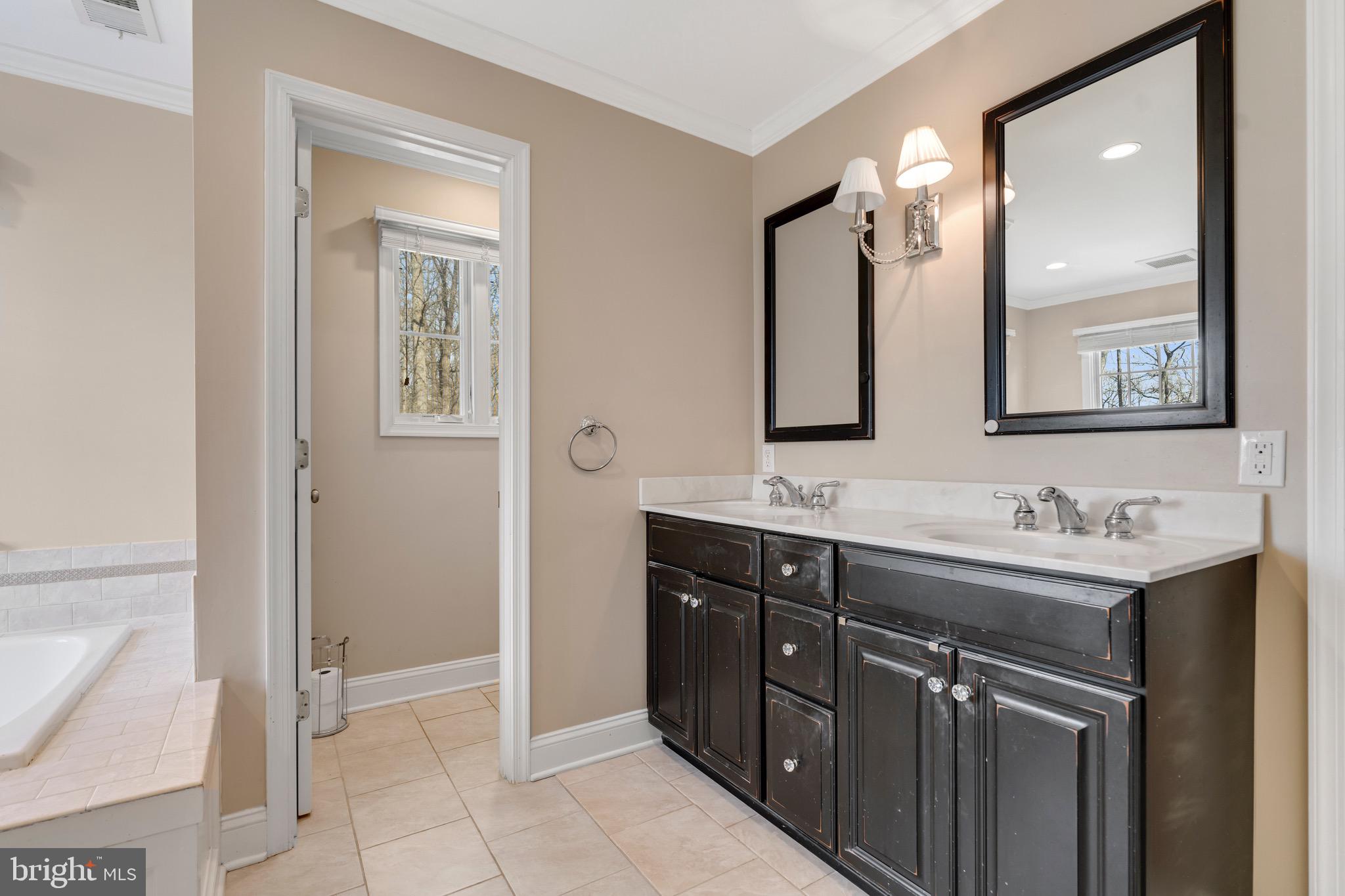 FIELDS OF FOUR CORNERS - Residential