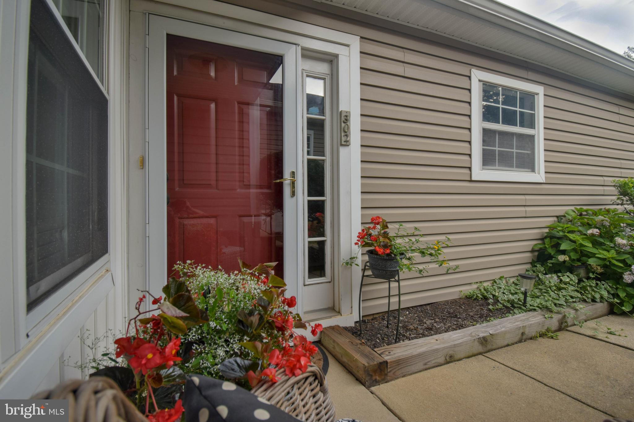 302 STANTON COURT 302