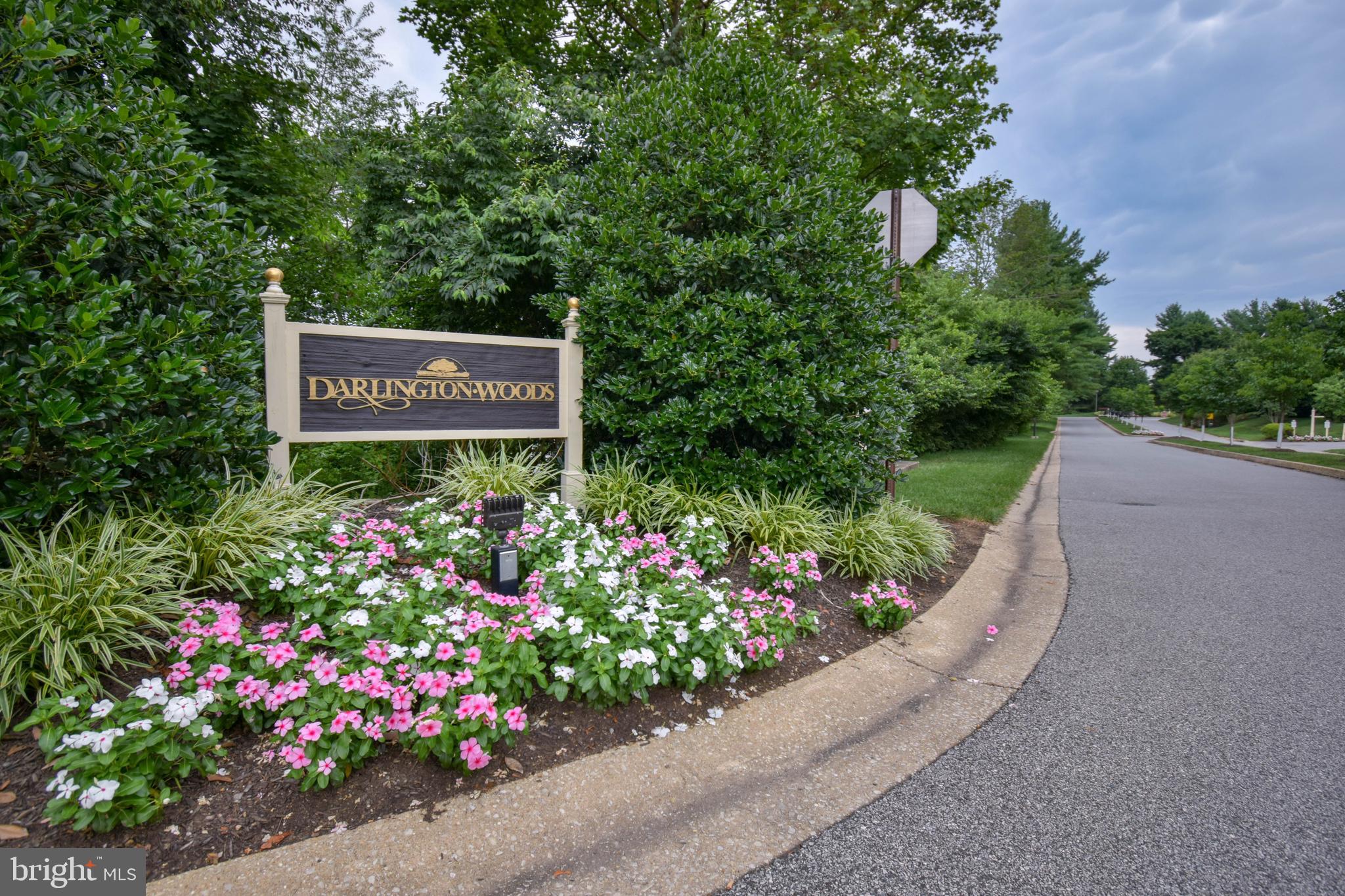 302 STANTON COURT 302