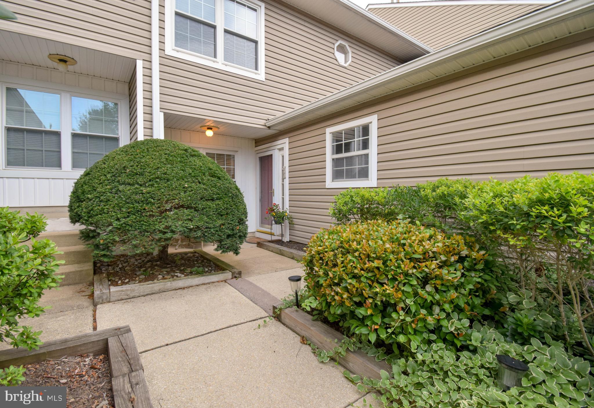 302 STANTON COURT 302