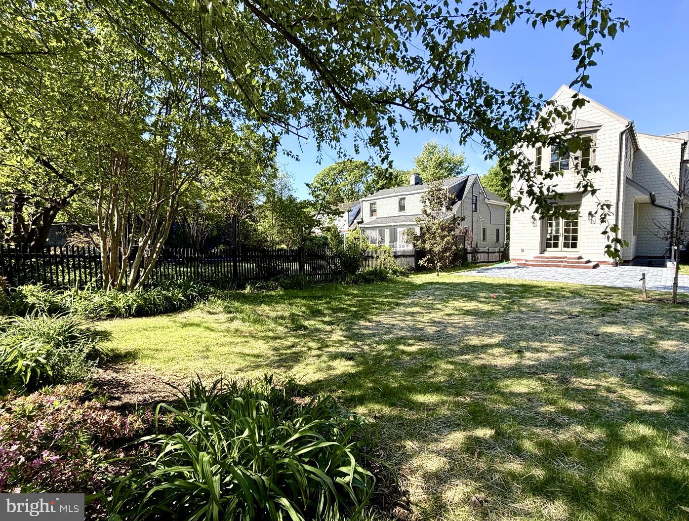 BRADDOCK HEIGHTS - Residential