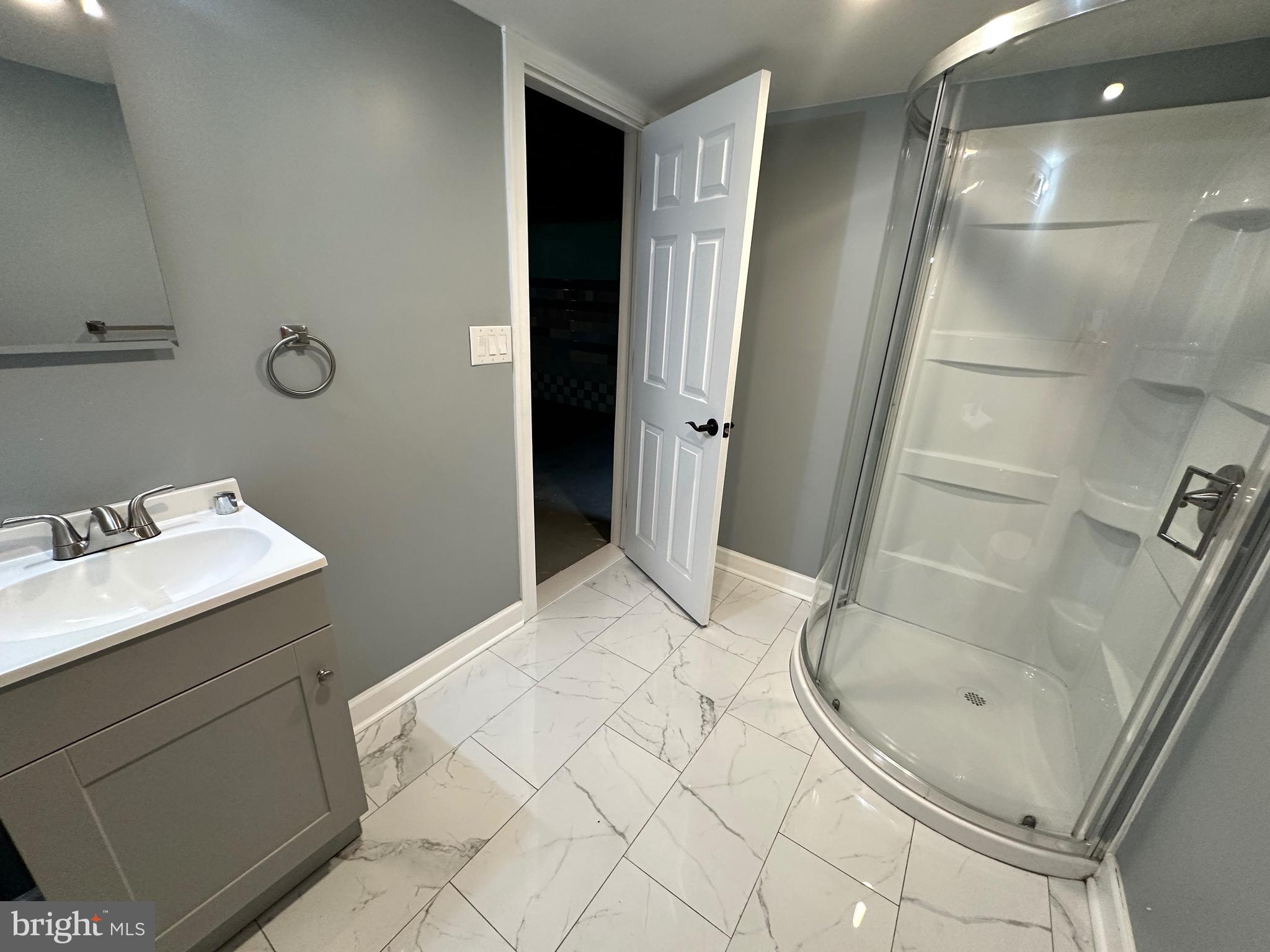 WASHINGTON HGTS - Residential Lease