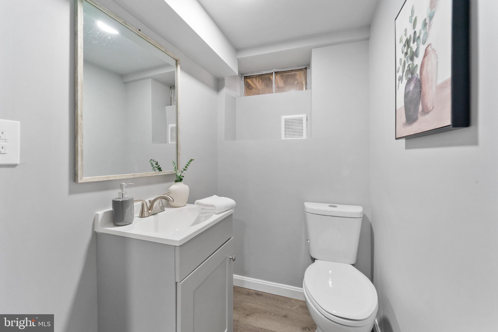 WINDSOR HILLS - Residential