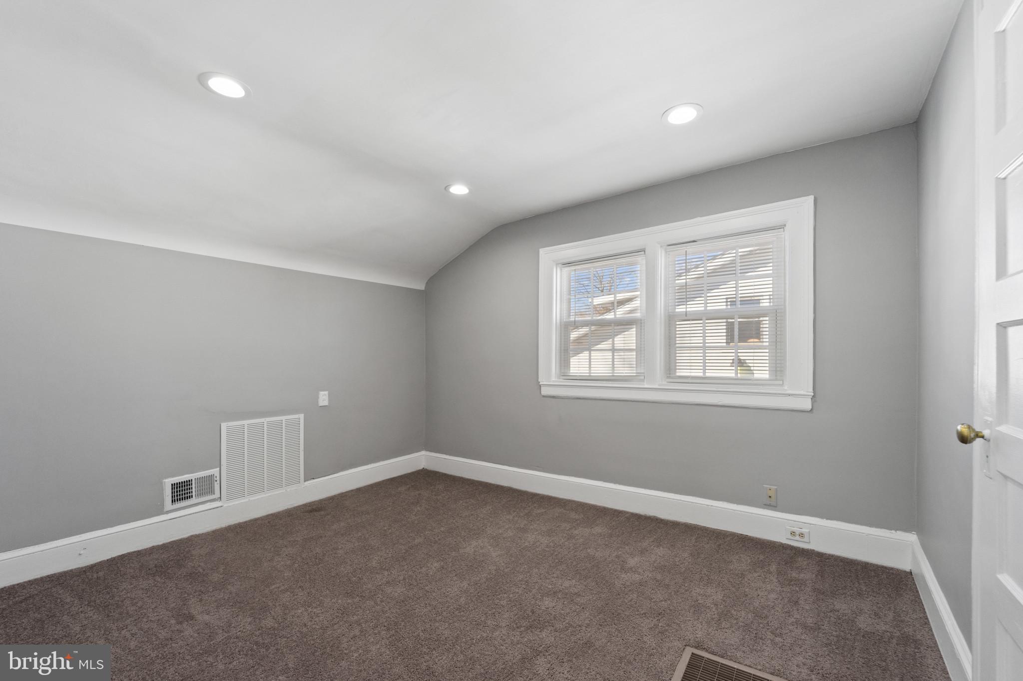 WINDSOR HILLS - Residential