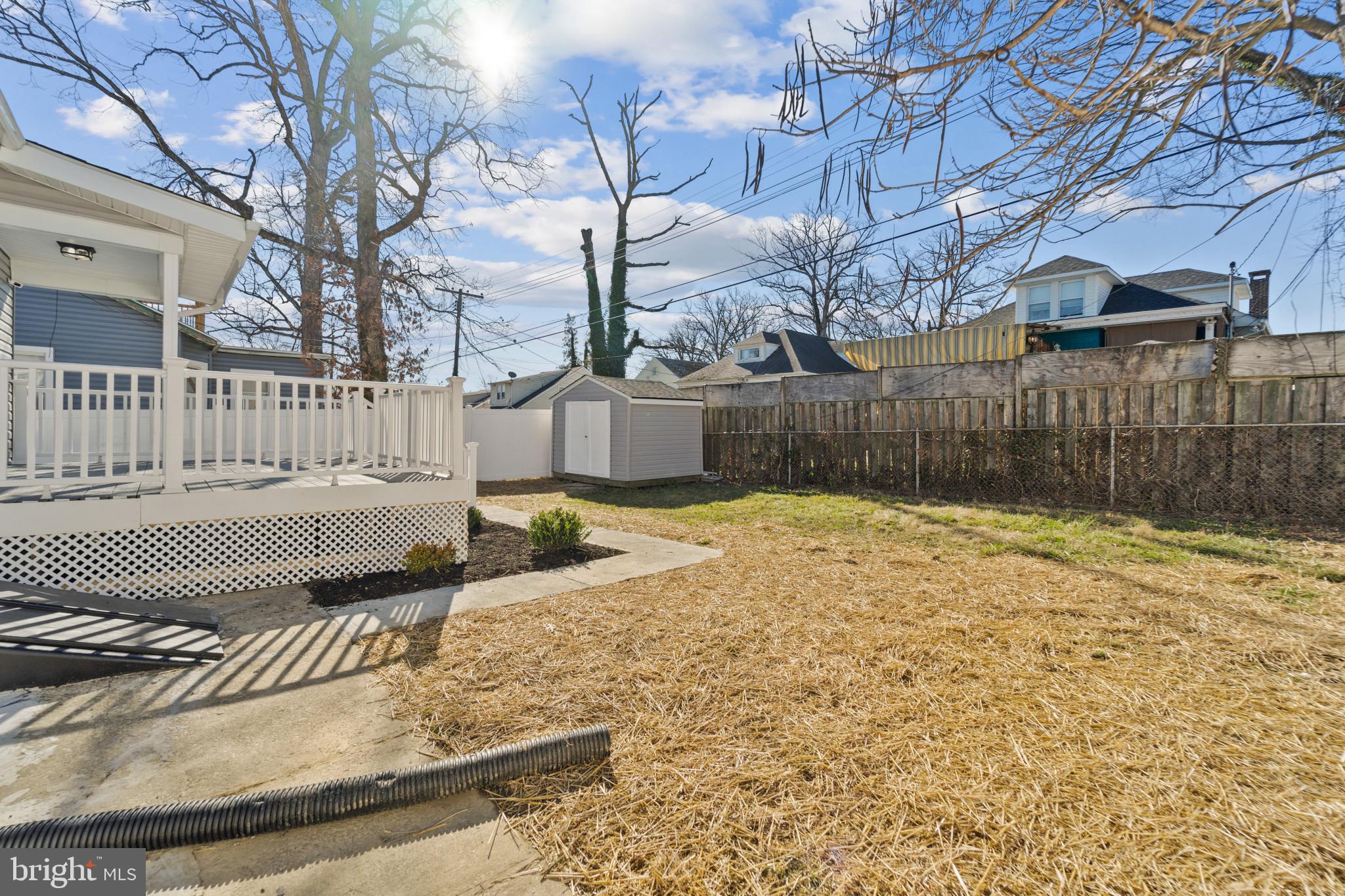 WINDSOR HILLS - Residential