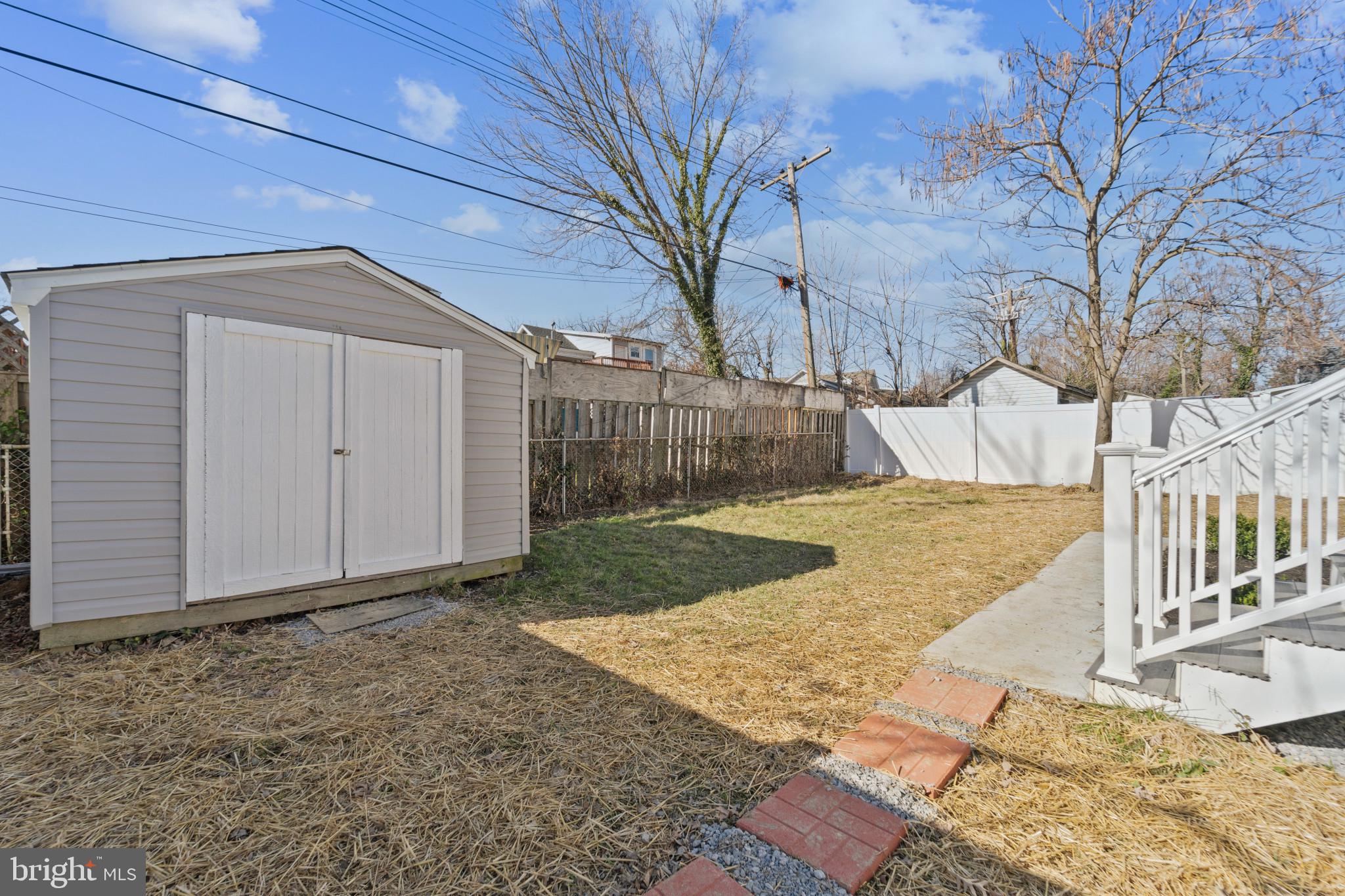 WINDSOR HILLS - Residential