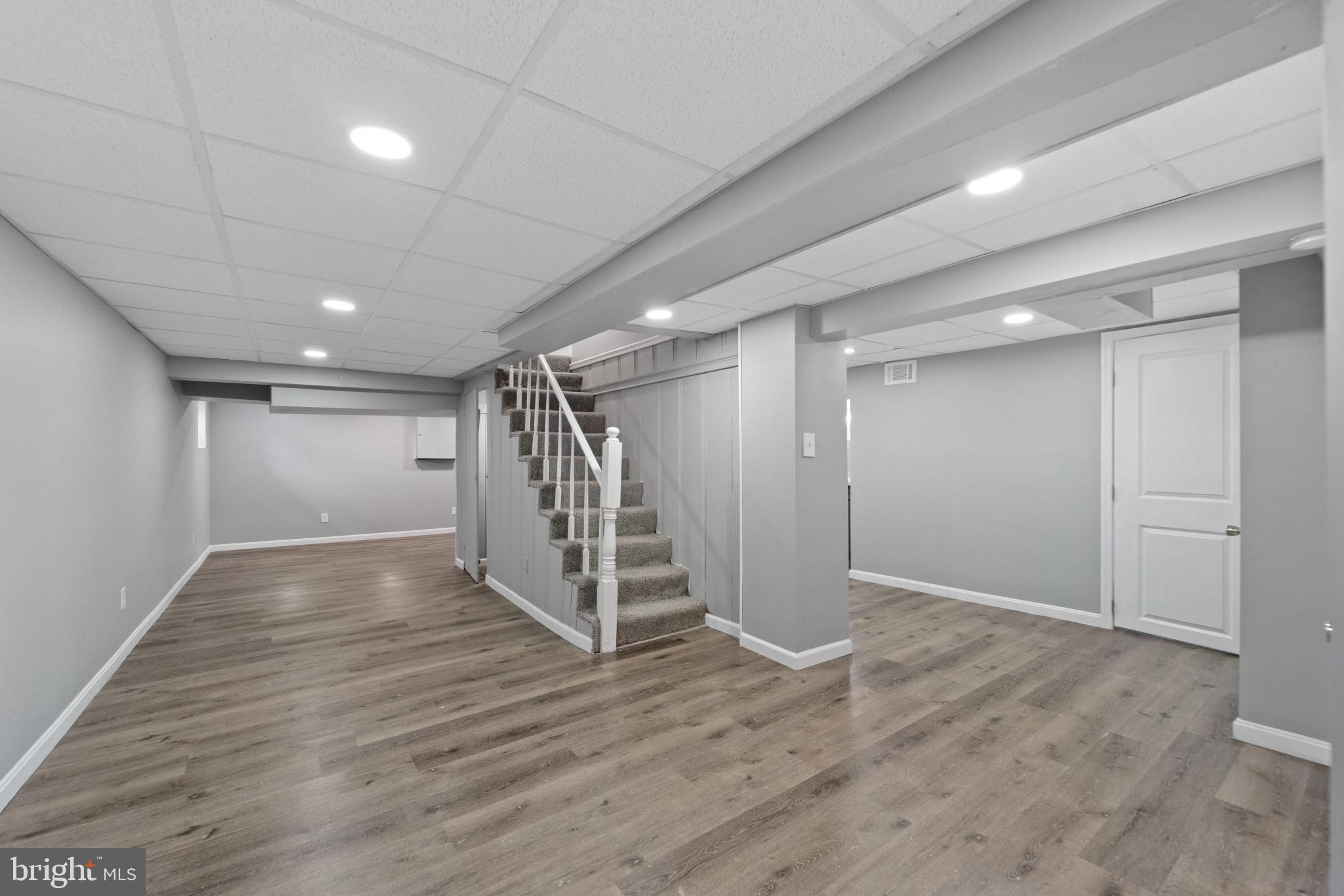 WINDSOR HILLS - Residential