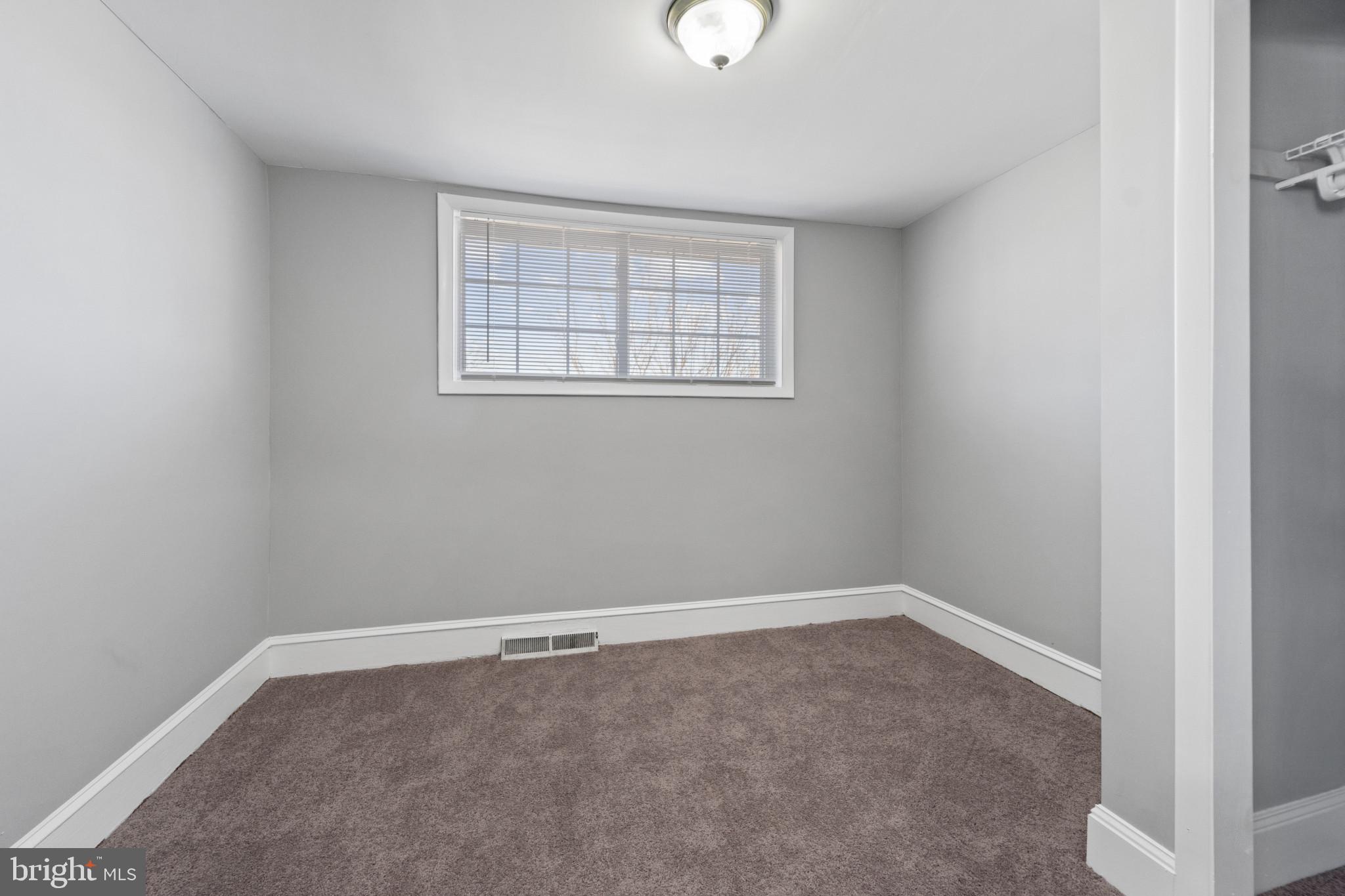 WINDSOR HILLS - Residential