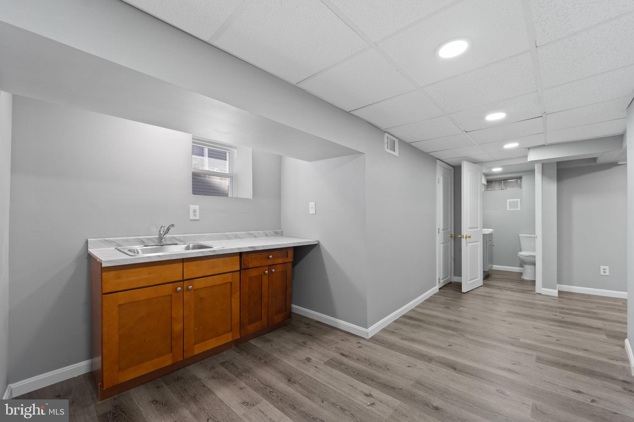 WINDSOR HILLS - Residential