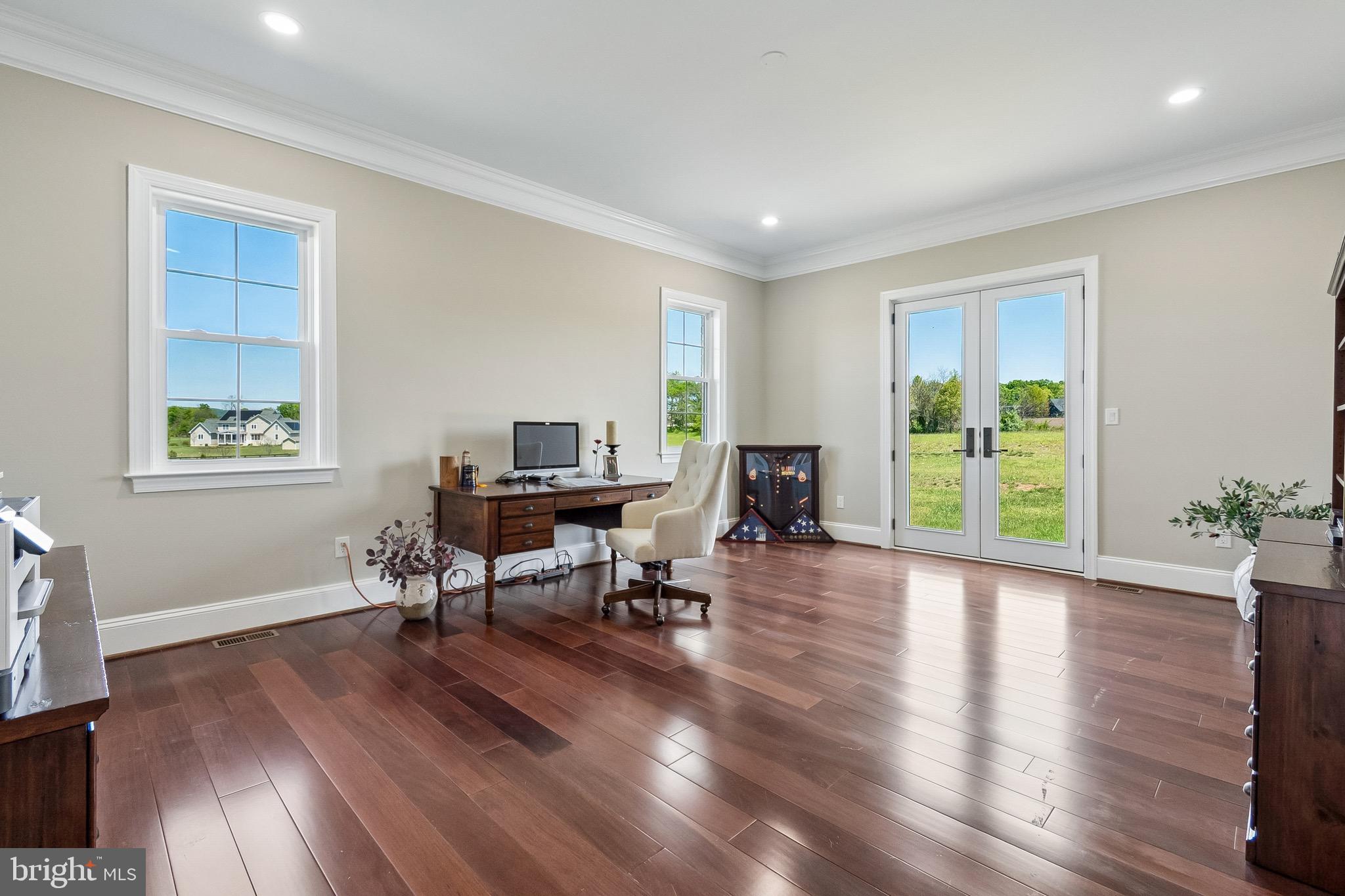 LEE'S CROSSING - Residential