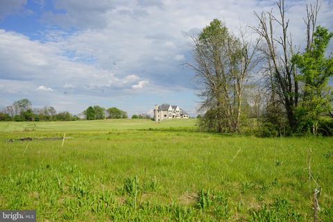 Photo of 15028 Merritt Farm Lane, LEESBURG, VA 20176 (MLS # VALO2124952)