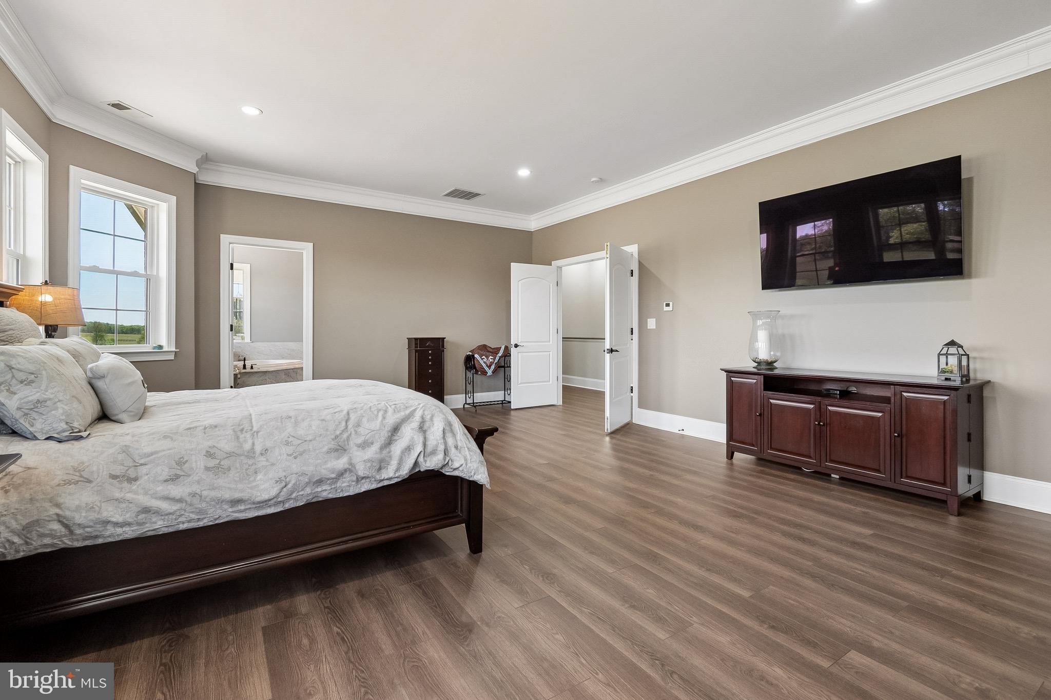 LEE'S CROSSING - Residential