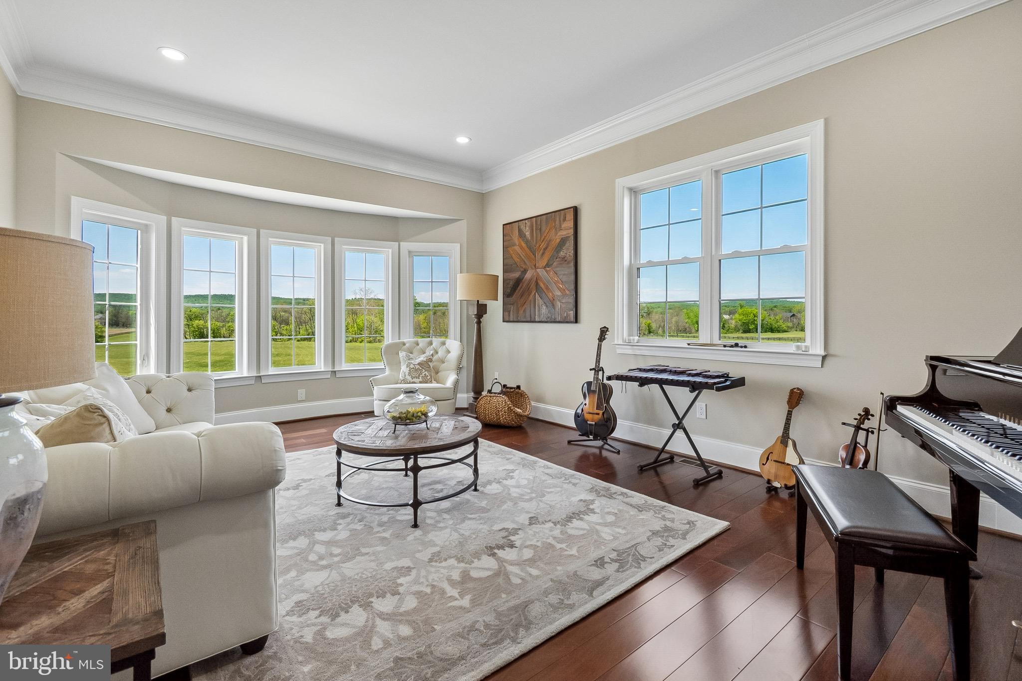 LEE'S CROSSING - Residential