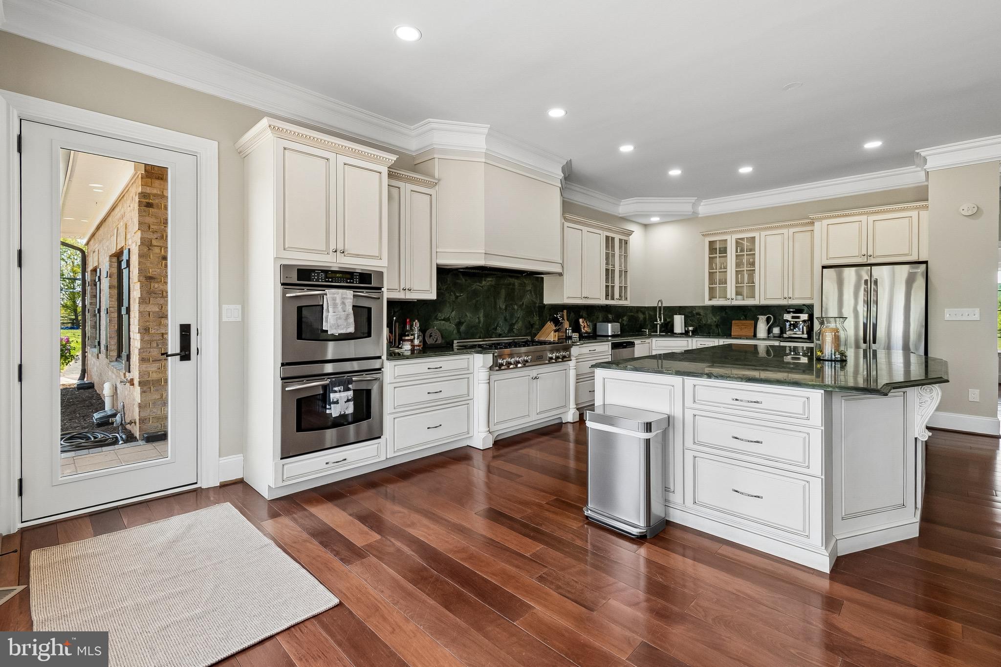 LEE'S CROSSING - Residential