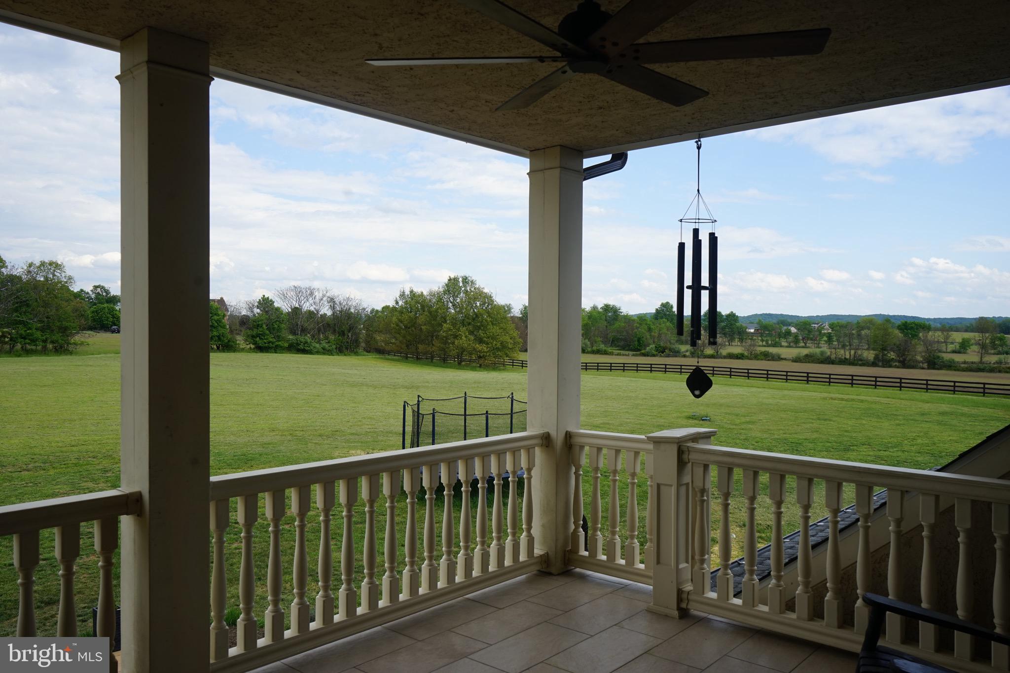 LEE'S CROSSING - Residential