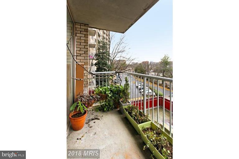 PARK PLACE - Residential Lease