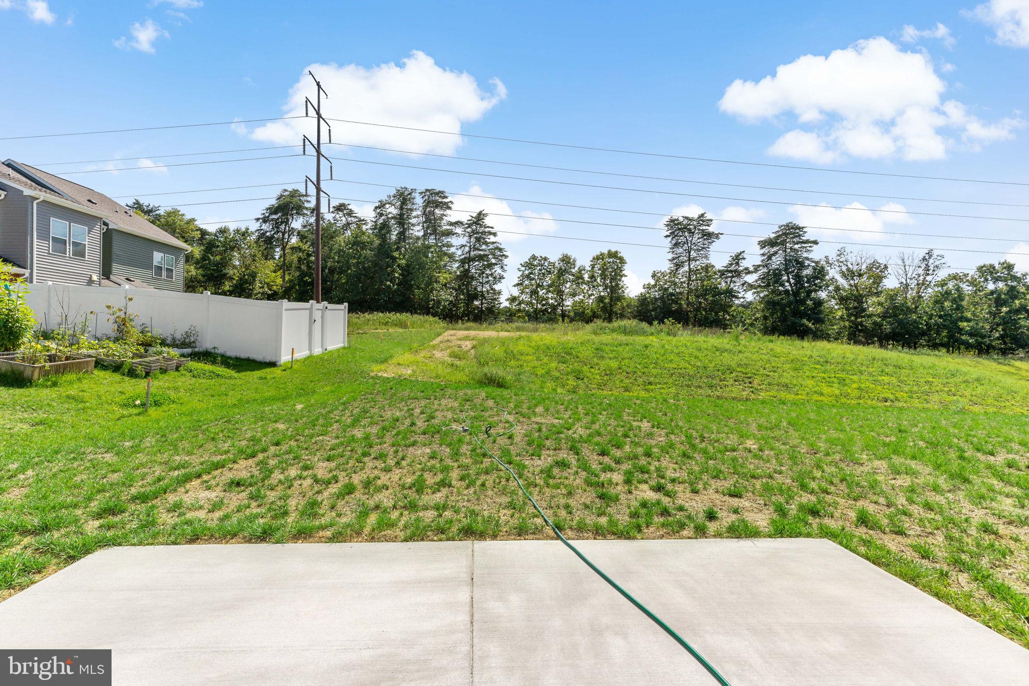 WHISPERING PINES - Residential