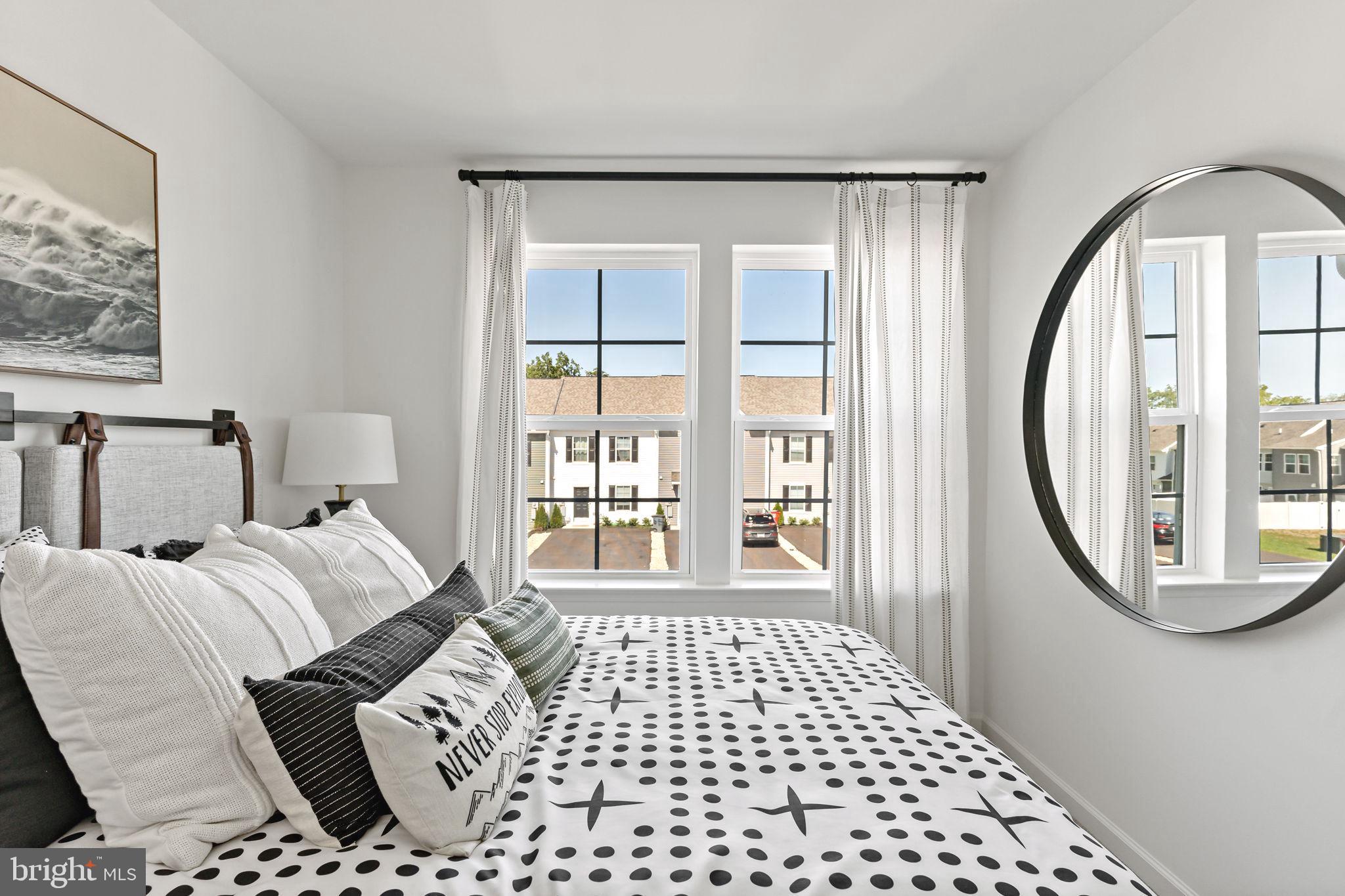 WHISPERING PINES - Residential