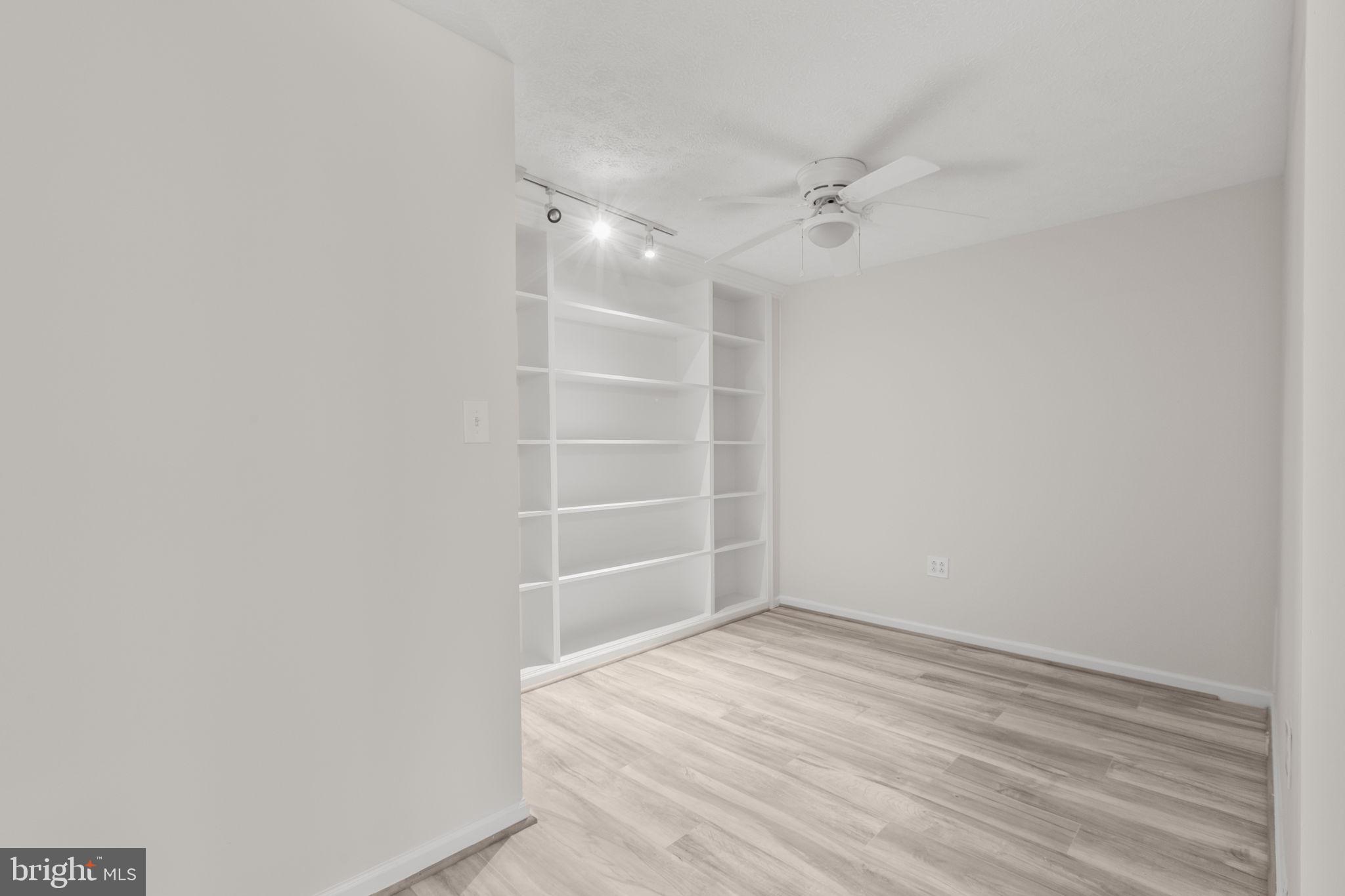 TIMBERLAKE - Residential