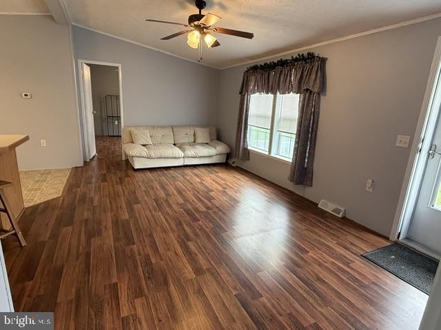 17 BROADWING DRIVE