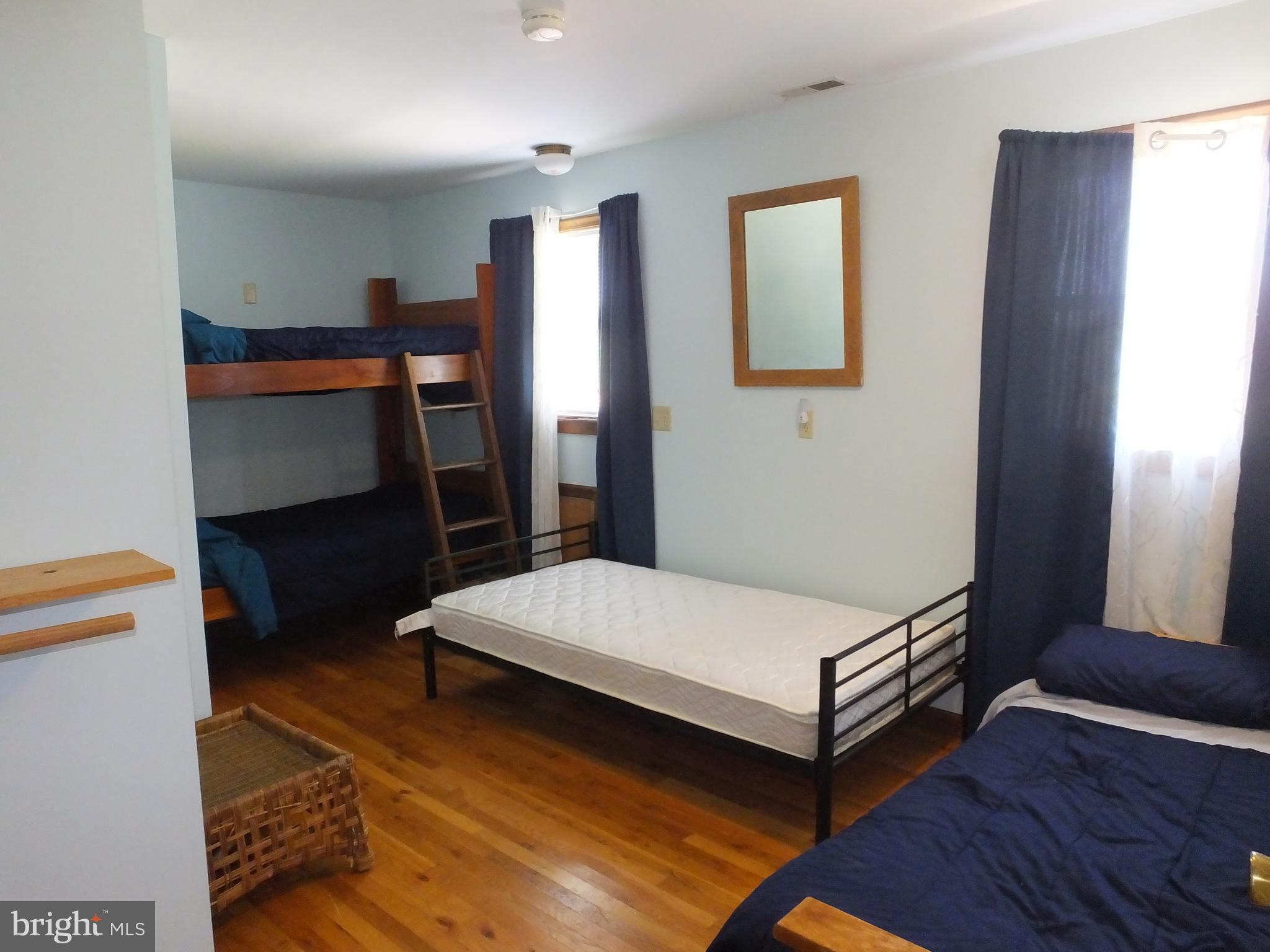 NECK DISTRICT - Residential