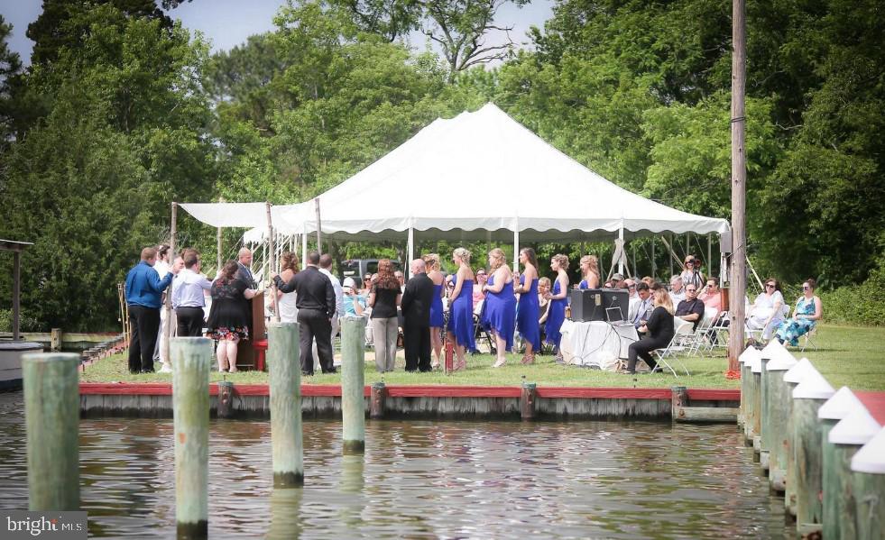 NECK DISTRICT - Residential