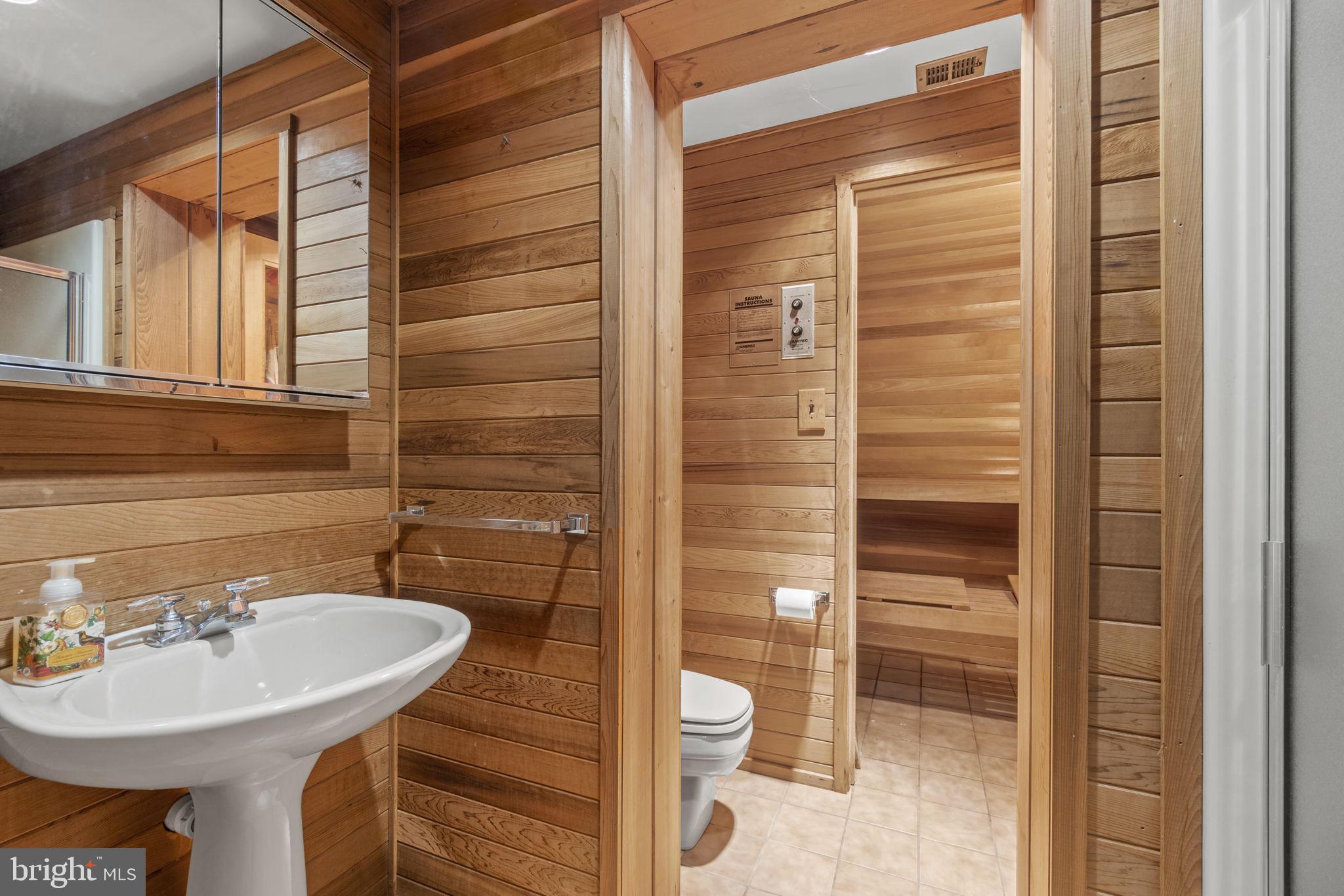 KENWOOD PARK - Residential