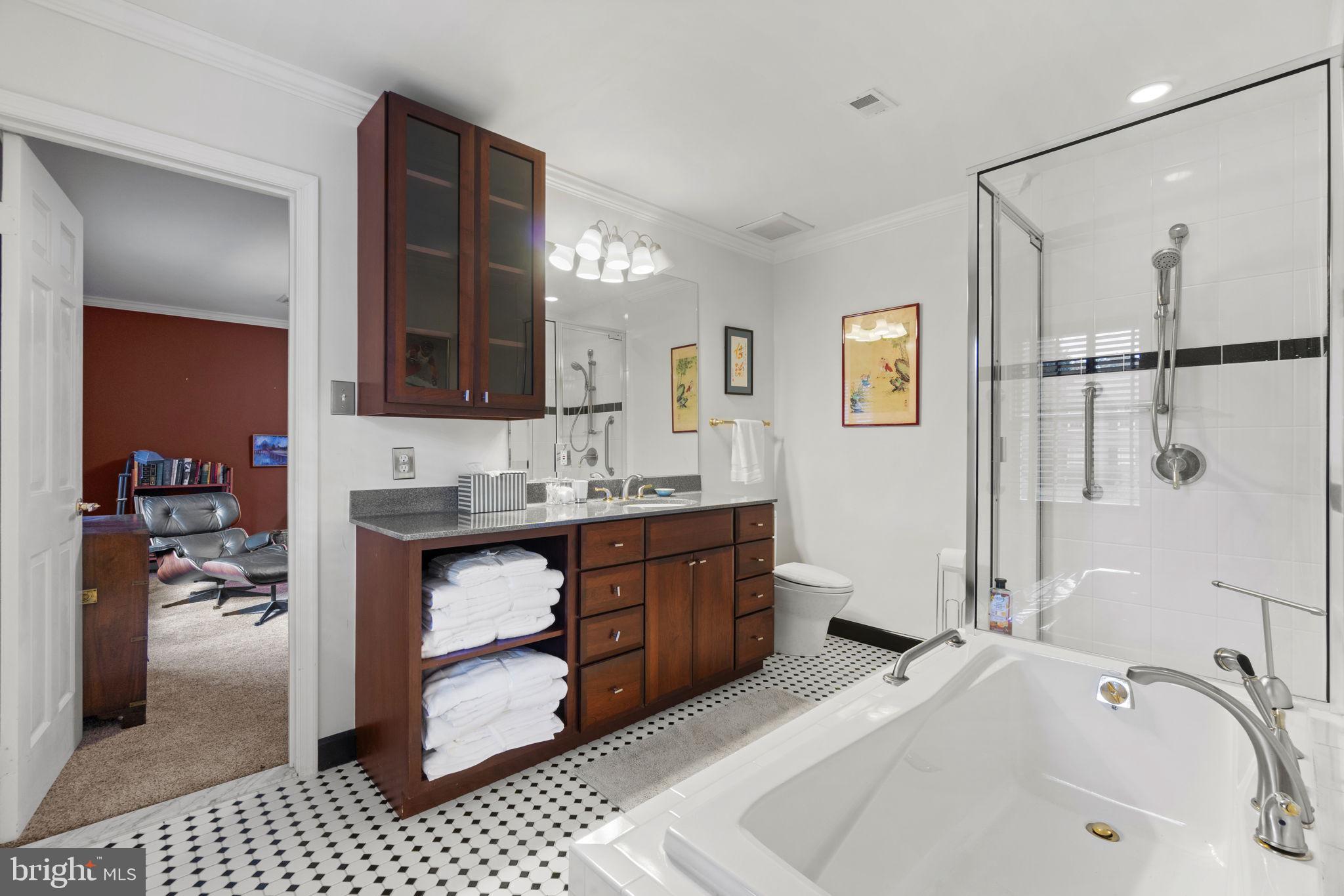 KENWOOD PARK - Residential