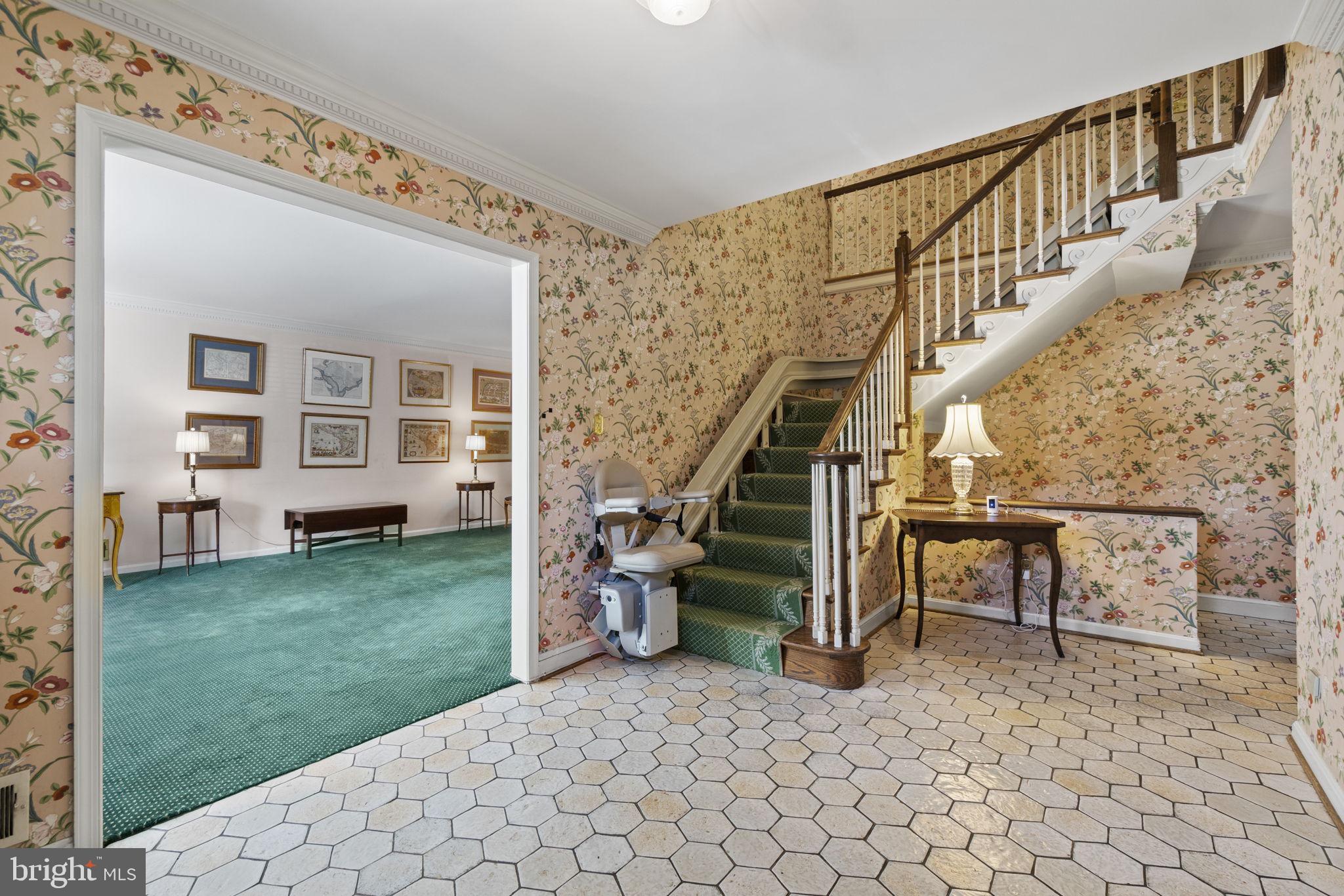 KENWOOD PARK - Residential