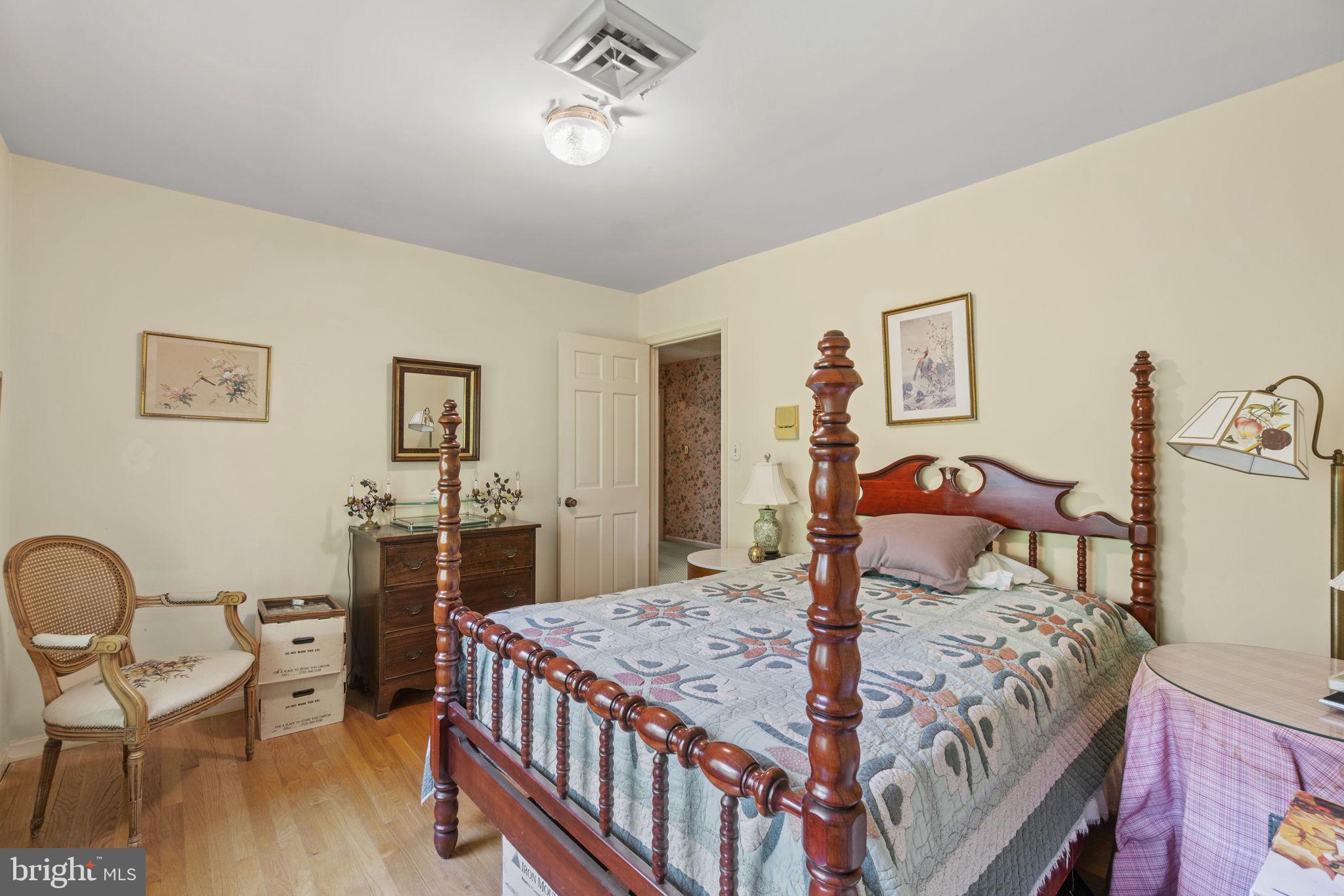 KENWOOD PARK - Residential