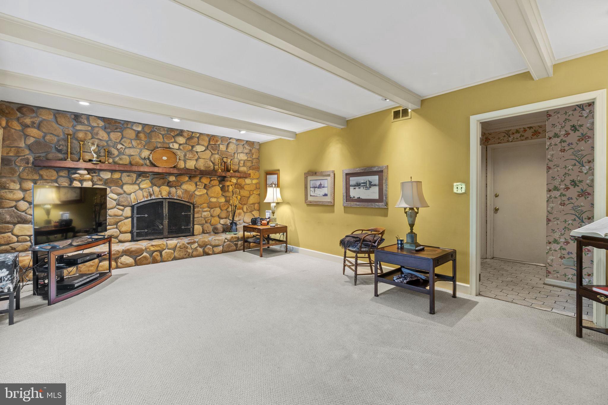 KENWOOD PARK - Residential