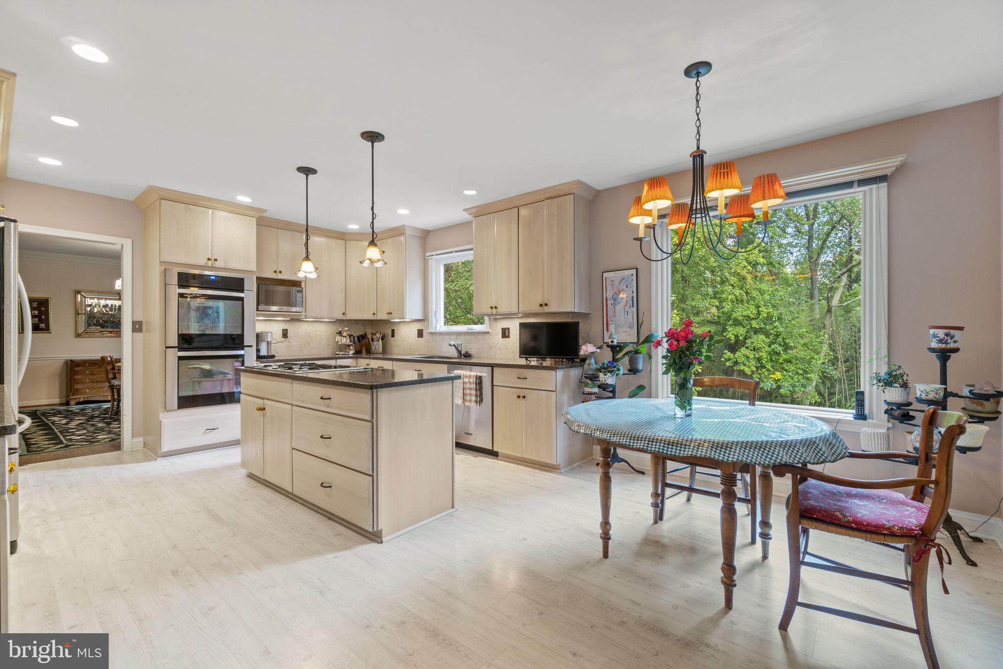 KENWOOD PARK - Residential