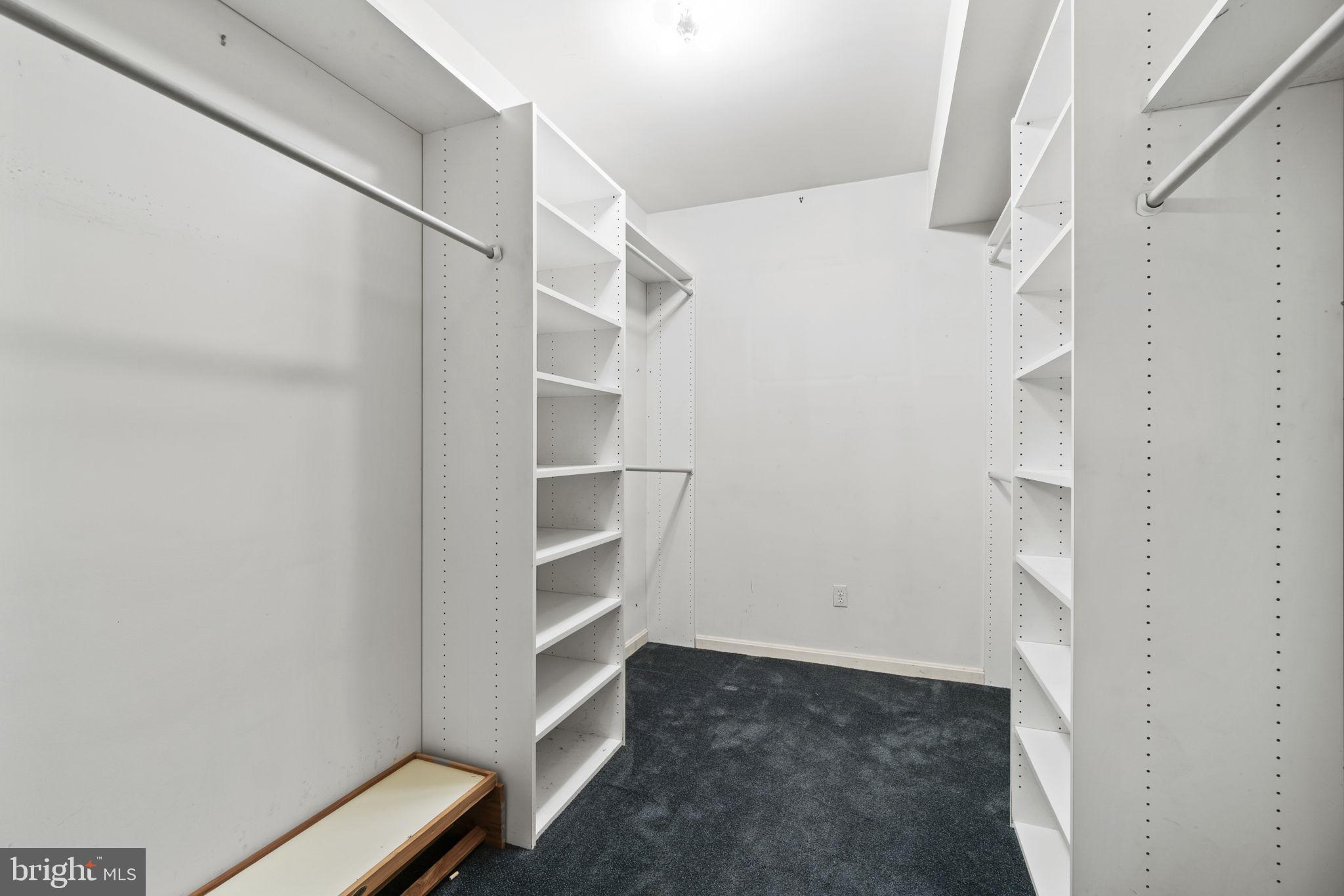 KENWOOD PARK - Residential