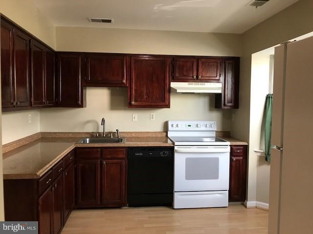 CHERRYWOOD CONDO - Residential Lease