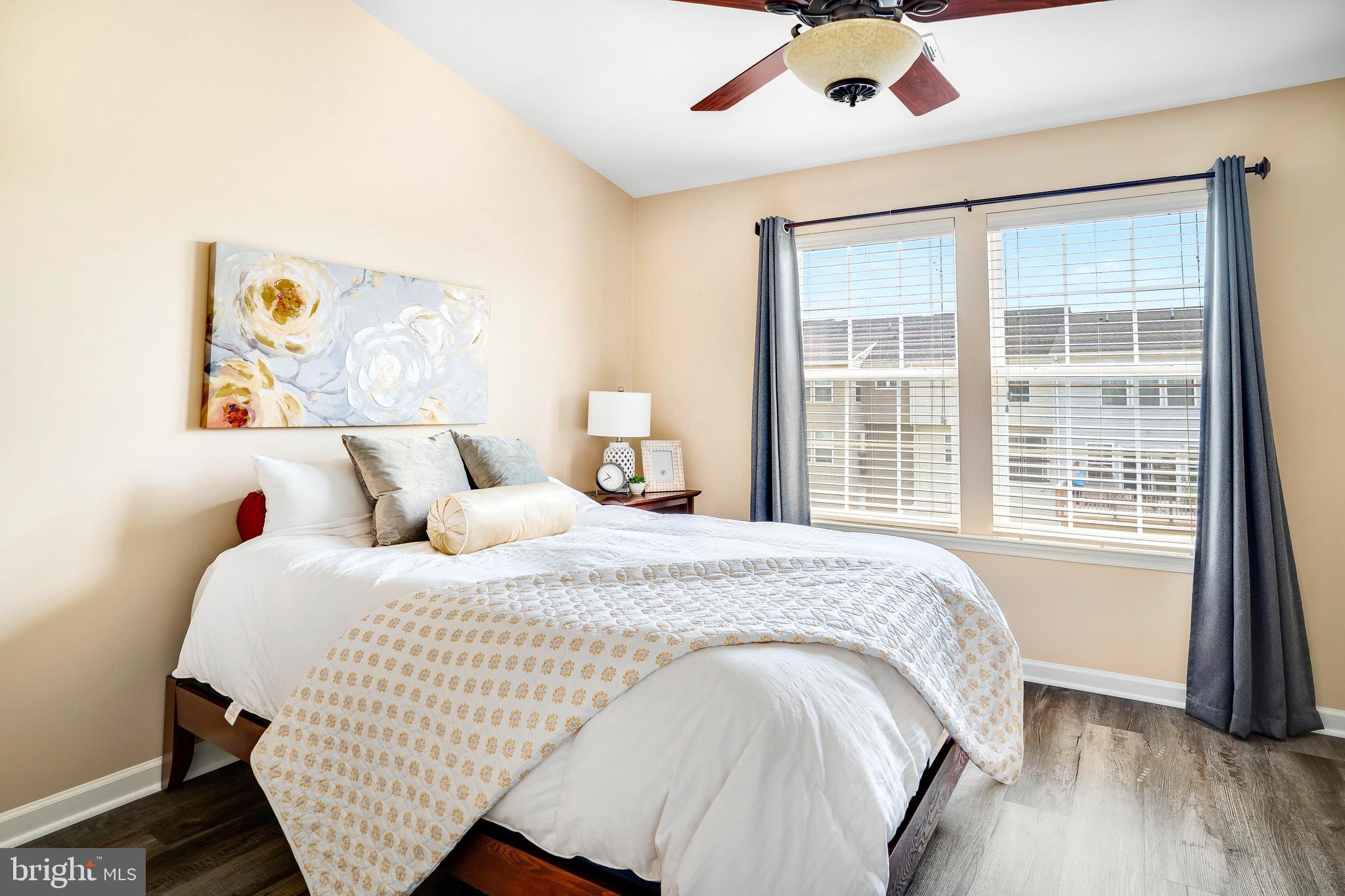 LAKELAND PLACE - Residential