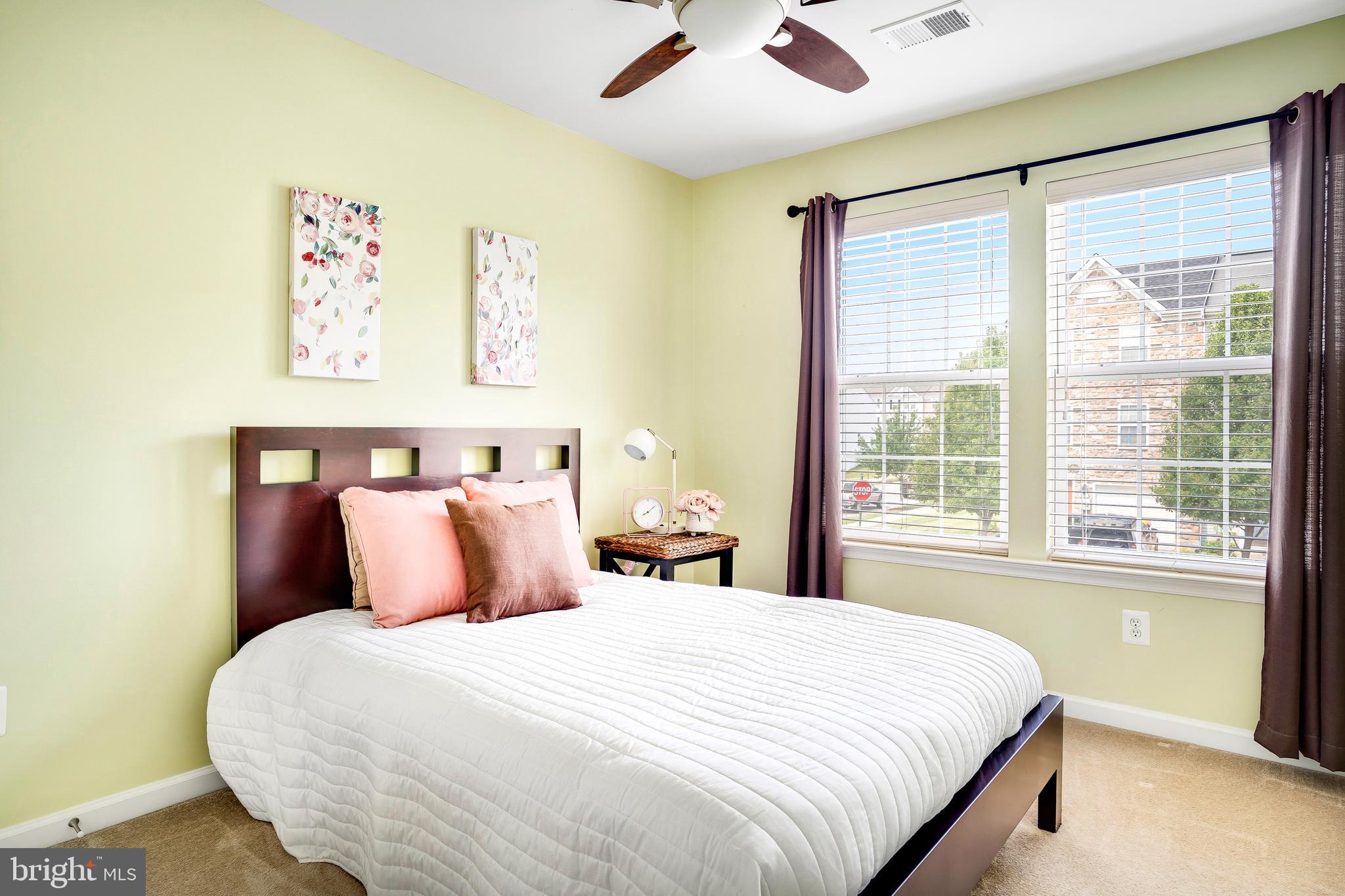 LAKELAND PLACE - Residential