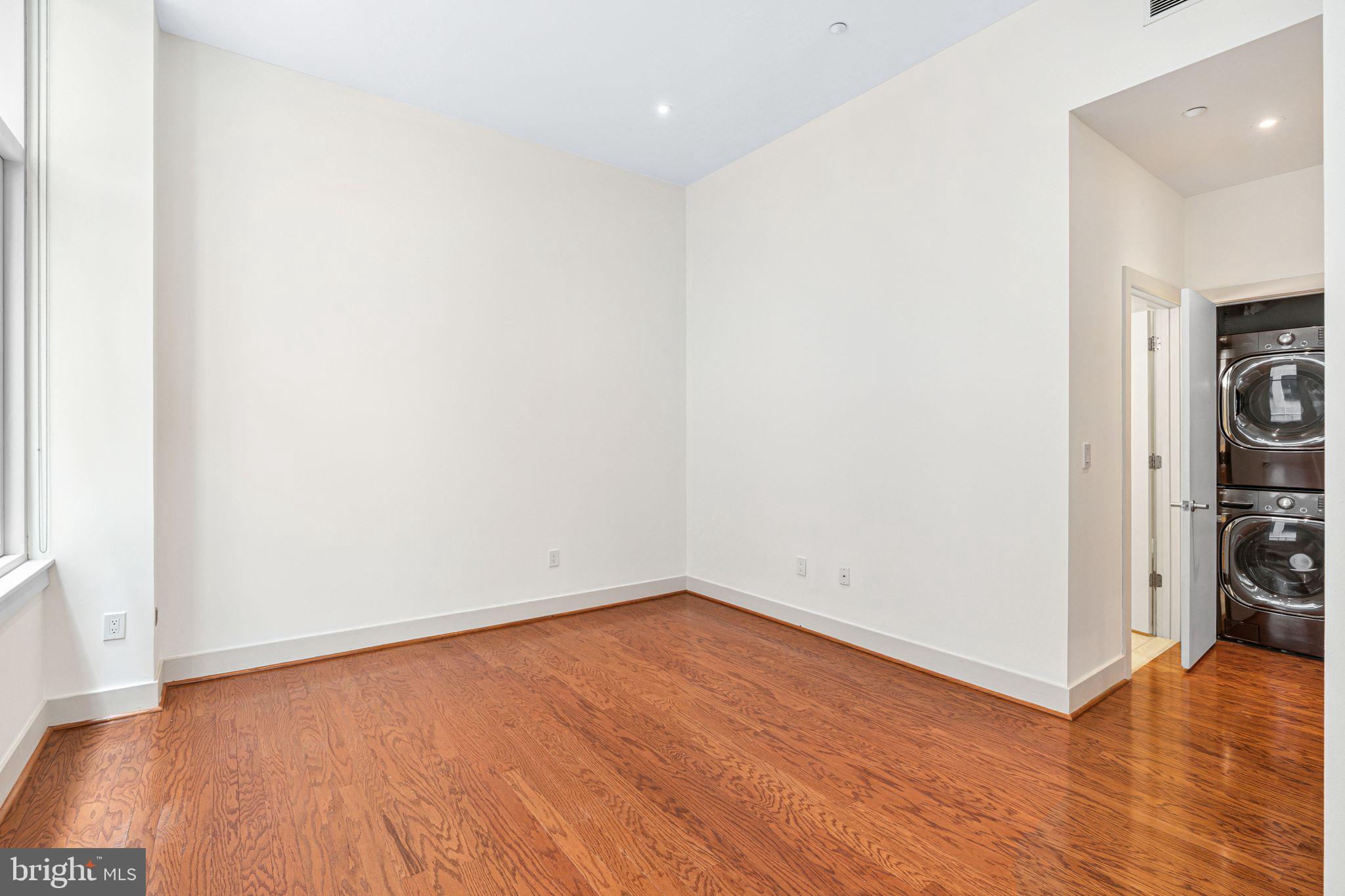 CENTER CITY - Residential