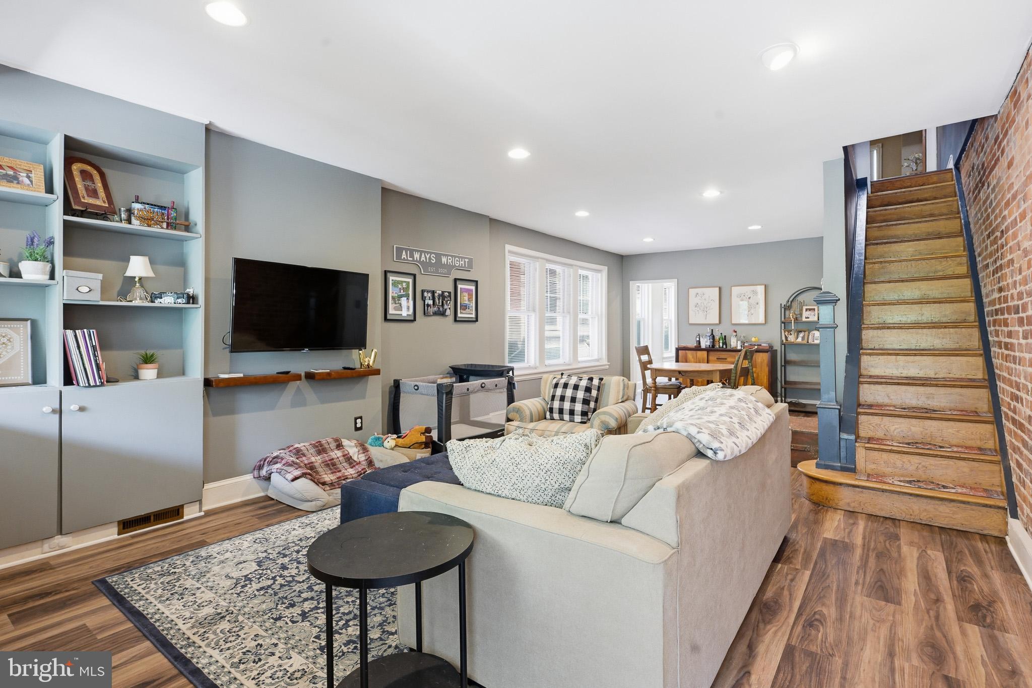 1111 W 9TH STREET