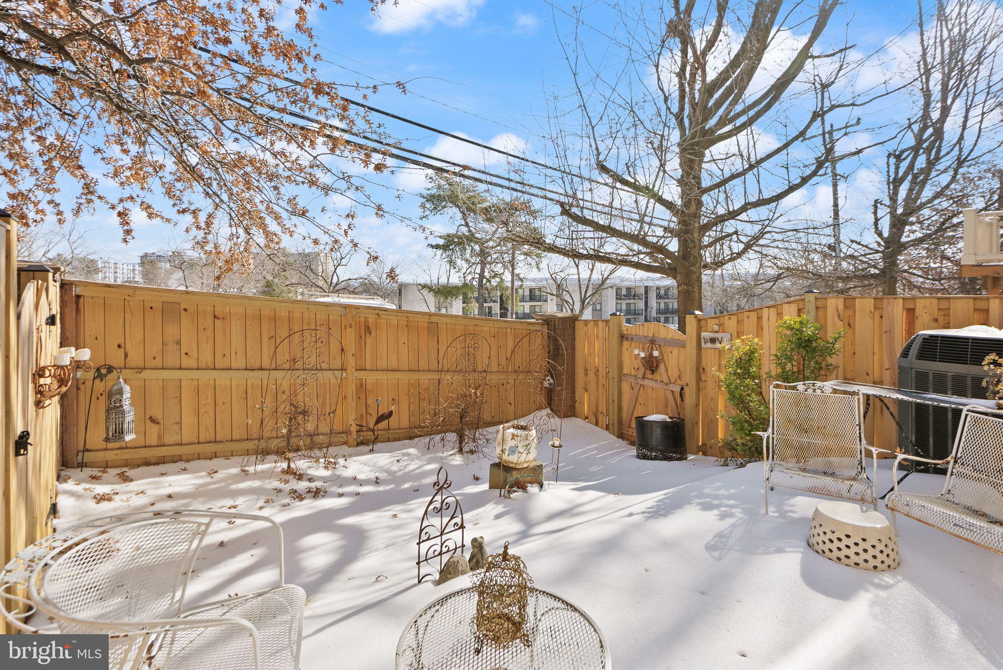 EDSALL RD T/H - Residential