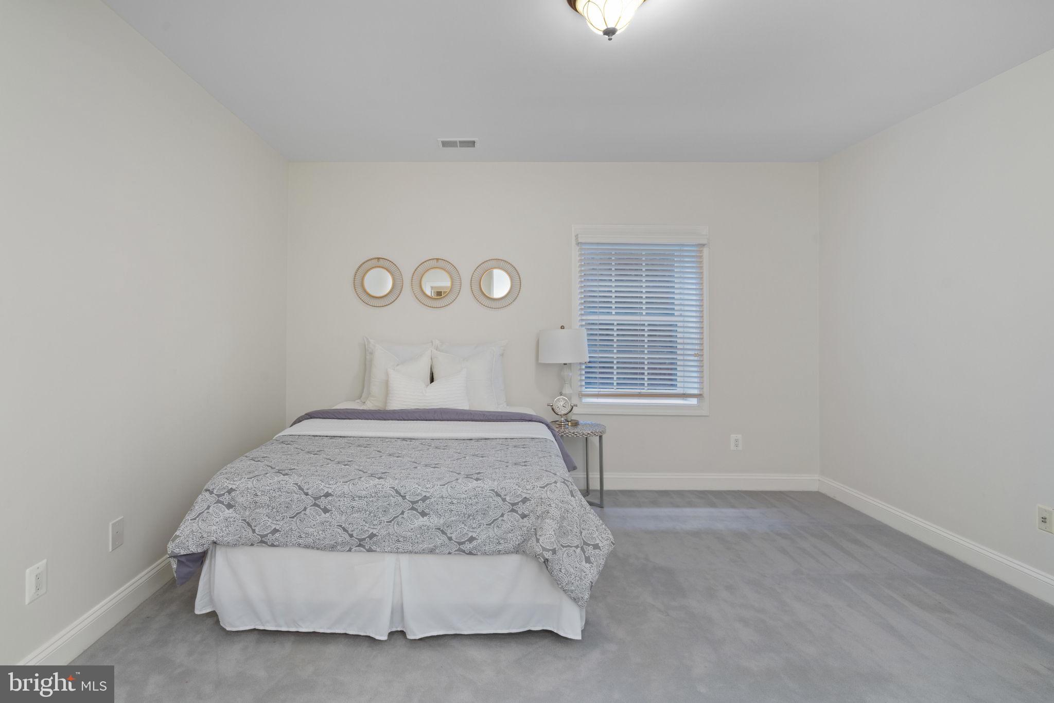 FRANKLIN PARK - Residential